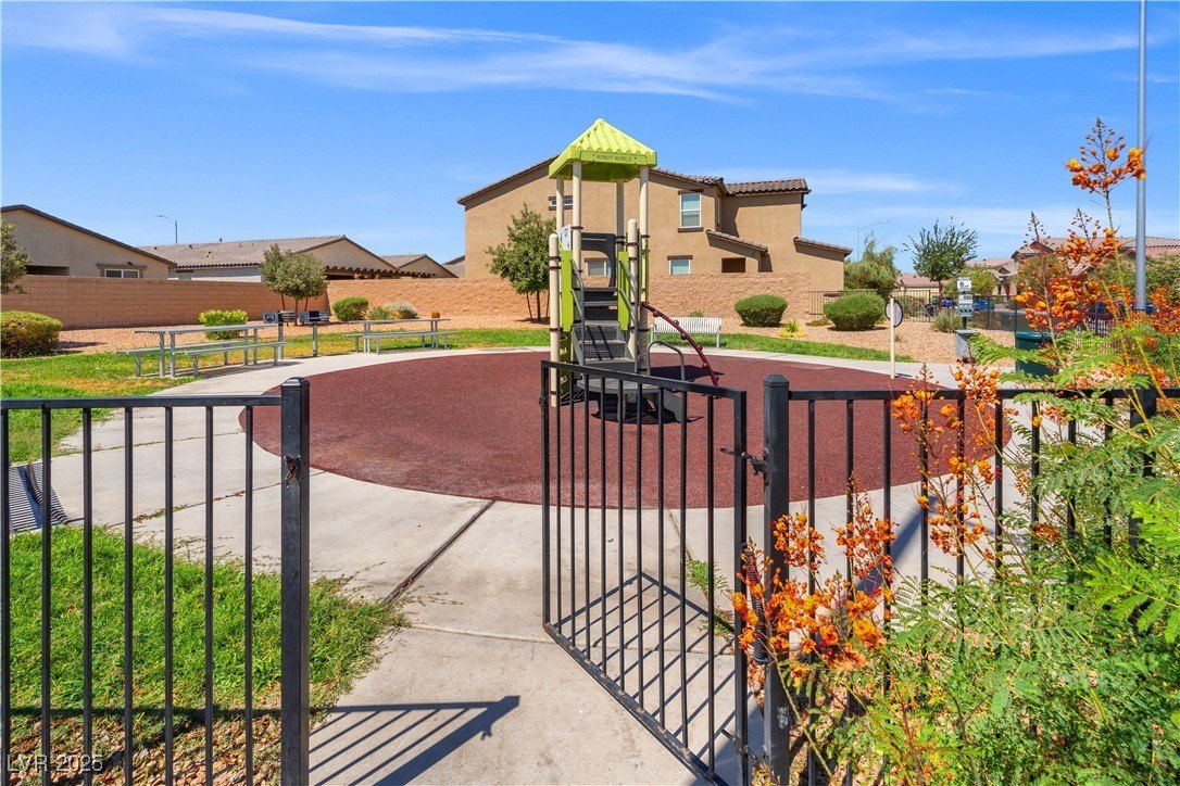 North Las Vegas, Nevada, 89031, United States, 5 Bedrooms Bedrooms, ,2 BathroomsBathrooms,Residential,For Sale,1983767