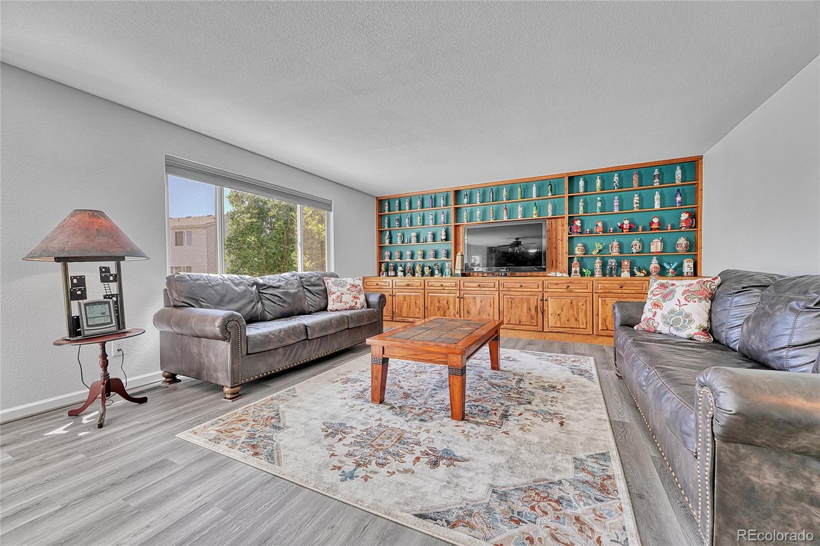 Littleton, Colorado, 80125, United States, 4 Bedrooms Bedrooms, ,3 BathroomsBathrooms,Residential,For Sale,1955641