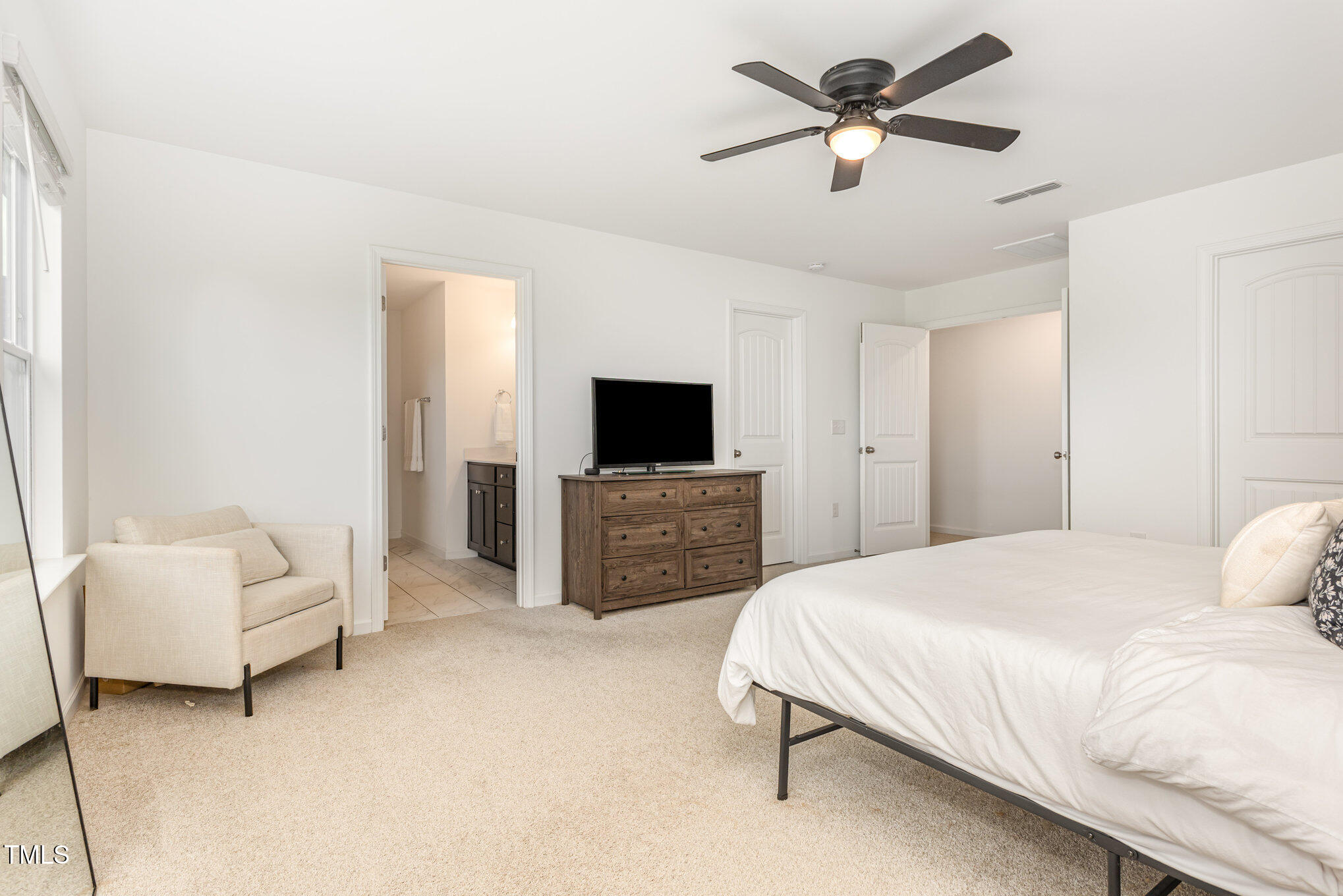 Holly Springs, North Carolina, 27540, United States, 3 Bedrooms Bedrooms, ,3 BathroomsBathrooms,Residential,For Sale,1912486
