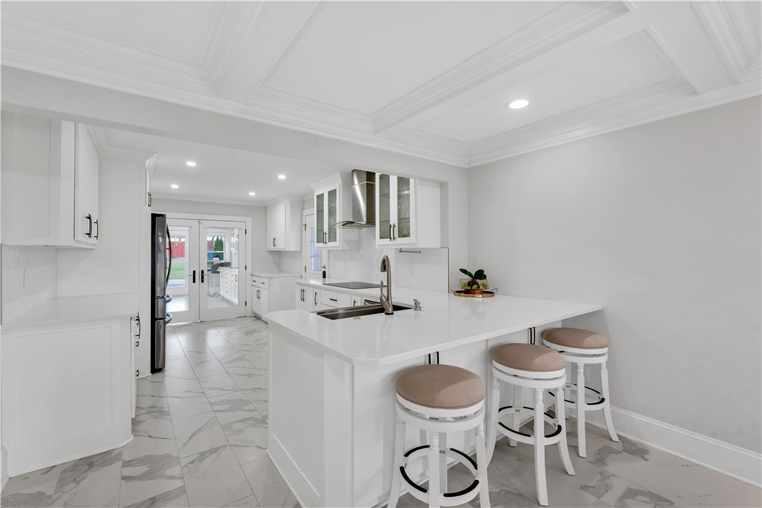 Greenville, South Carolina, 29607, United States, 5 Bedrooms Bedrooms, ,4 BathroomsBathrooms,Residential,For Sale,1947987