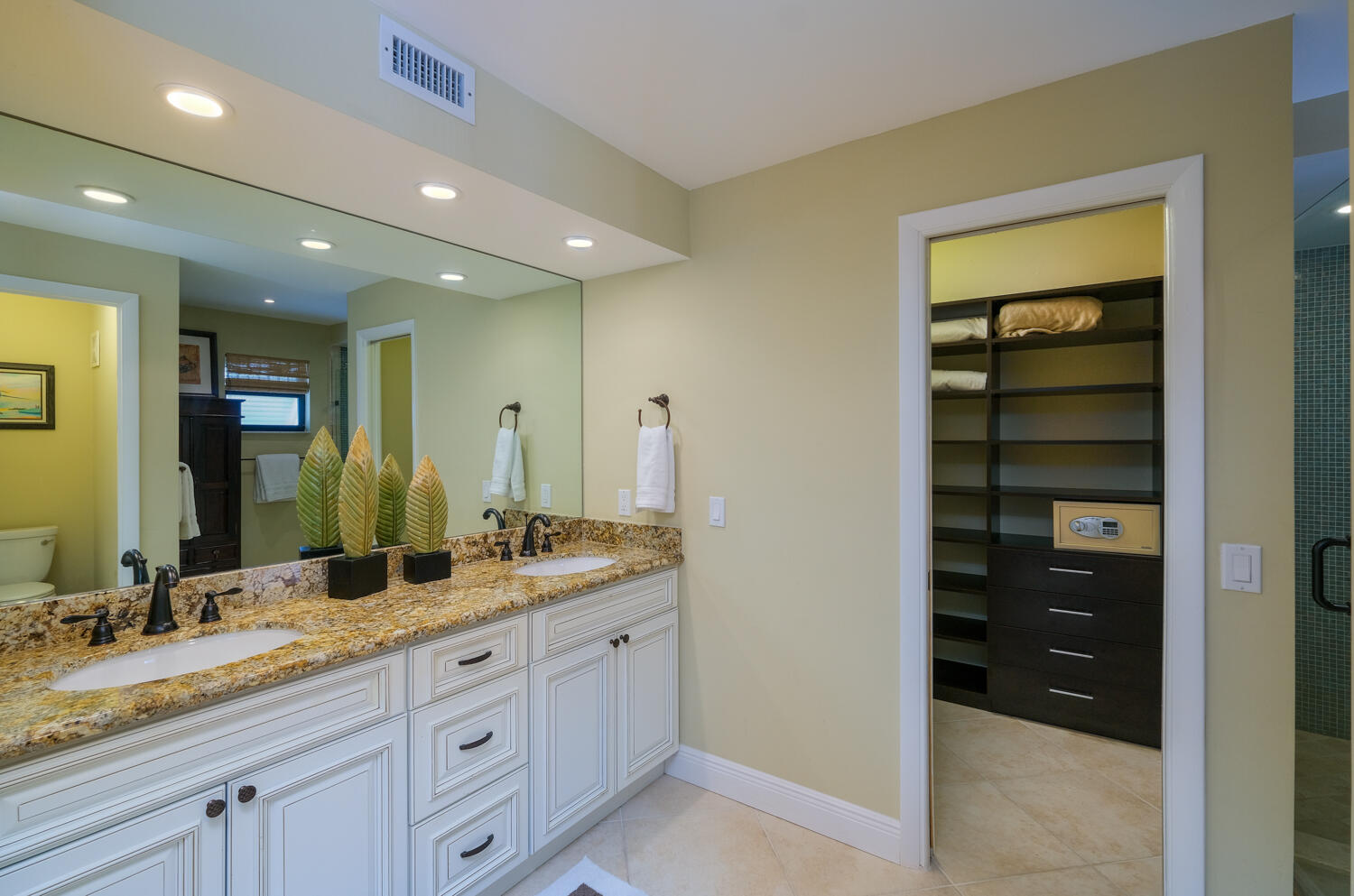 117 Buena Vista Court, ISLAMORADA, Florida, 33036, United States, 4 Bedrooms Bedrooms, ,3 BathroomsBathrooms,Residential,For Sale,117 Buena Vista Court,1601271