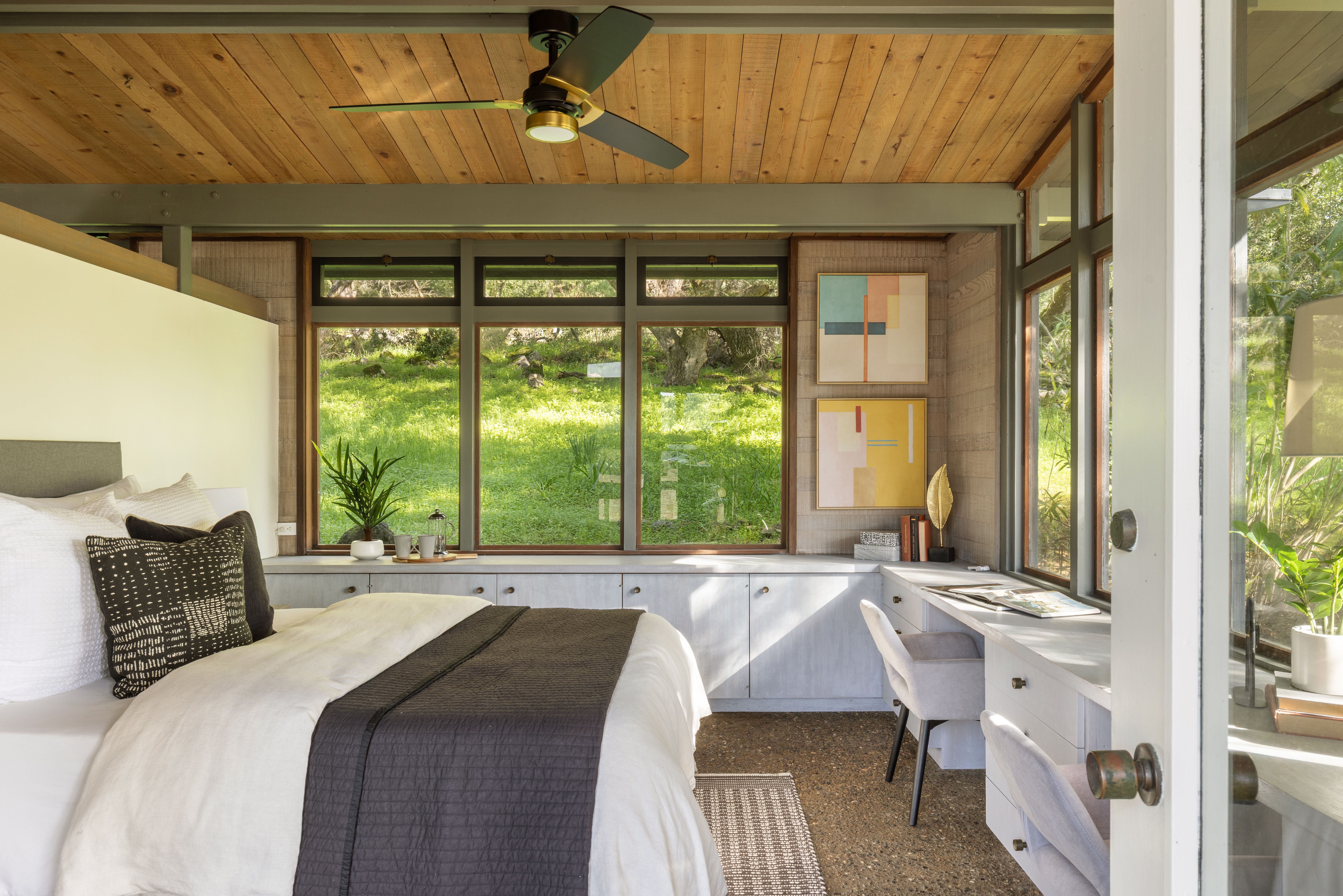  Mid-Century Contemporary Gem on 33 Acres - 物件實景