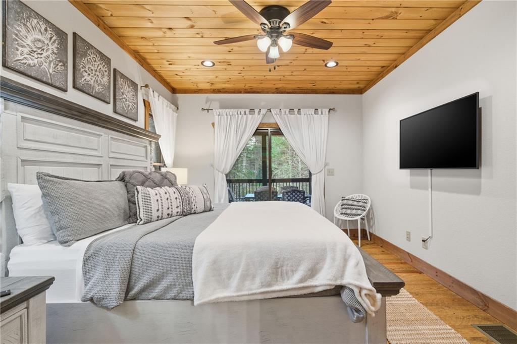 Morganton, Georgia, 30560, United States, 3 Bedrooms Bedrooms, ,2 BathroomsBathrooms,Residential,For Sale,2006455