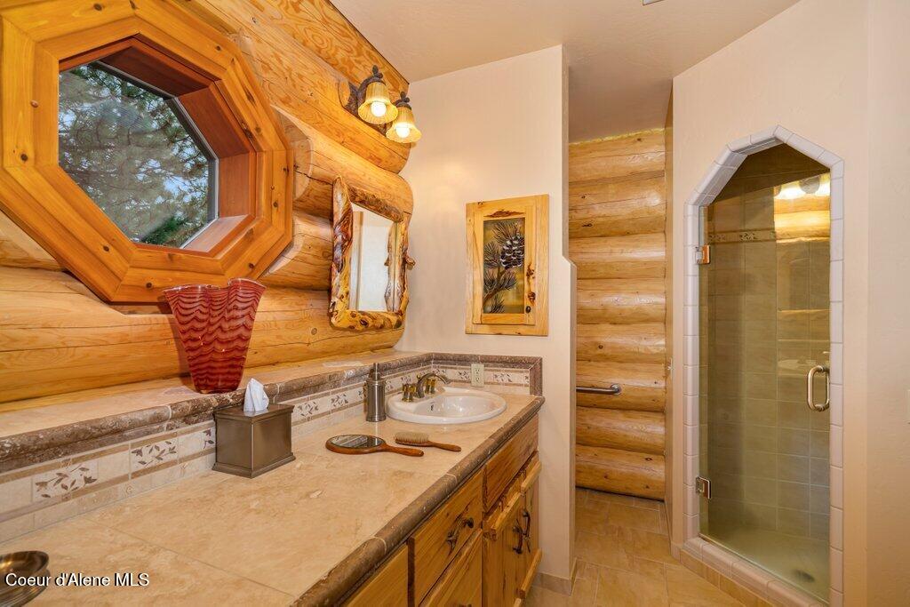 Coeur d'Alene, Idaho, 83814, United States, 4 Bedrooms Bedrooms, ,3 BathroomsBathrooms,Residential,For Sale,1981796