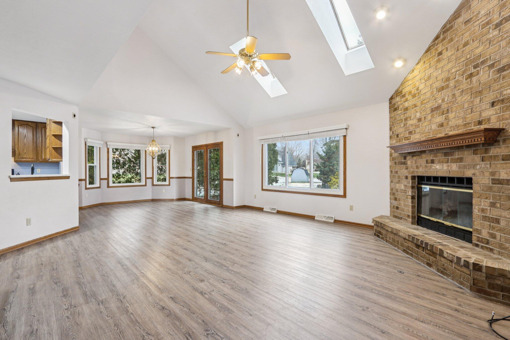 Muskego, Wisconsin, 53150, United States, 3 Bedrooms Bedrooms, ,3 BathroomsBathrooms,Residential,For Sale,2007813