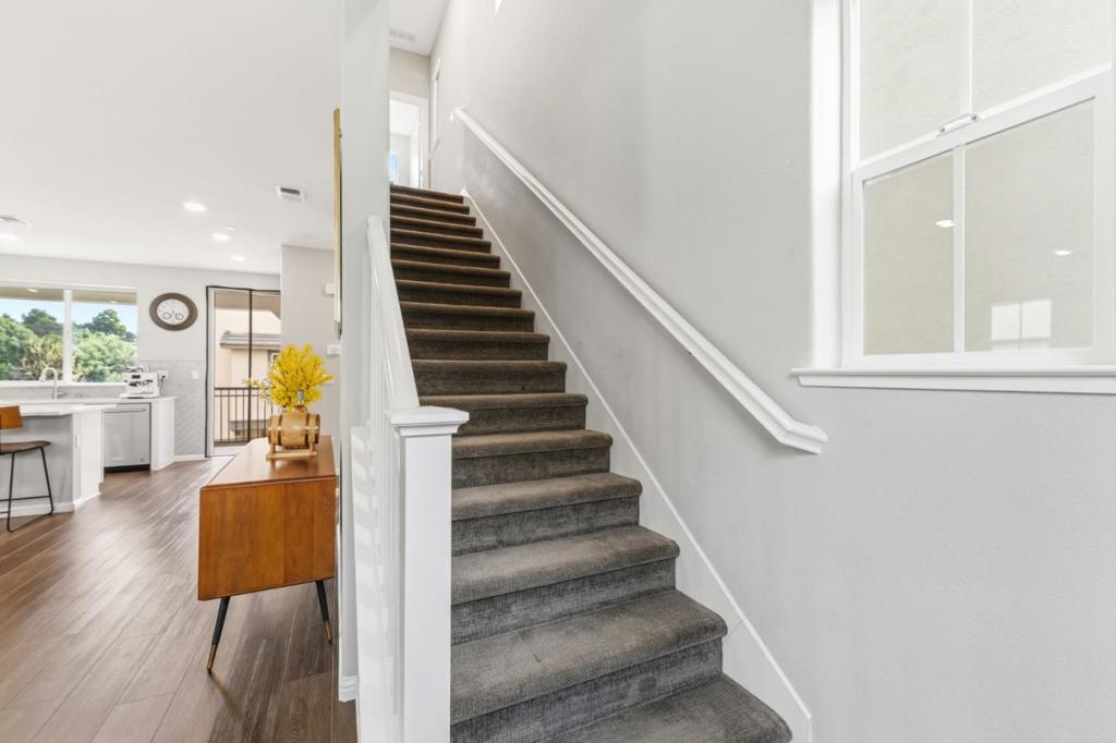 Hayward, California, 94541, United States, 3 Bedrooms Bedrooms, ,4 BathroomsBathrooms,Residential,For Sale,2032197