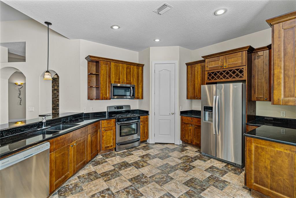 Riverview, Florida, 33569, United States, 4 Bedrooms Bedrooms, ,3 BathroomsBathrooms,Residential,For Sale,1991994