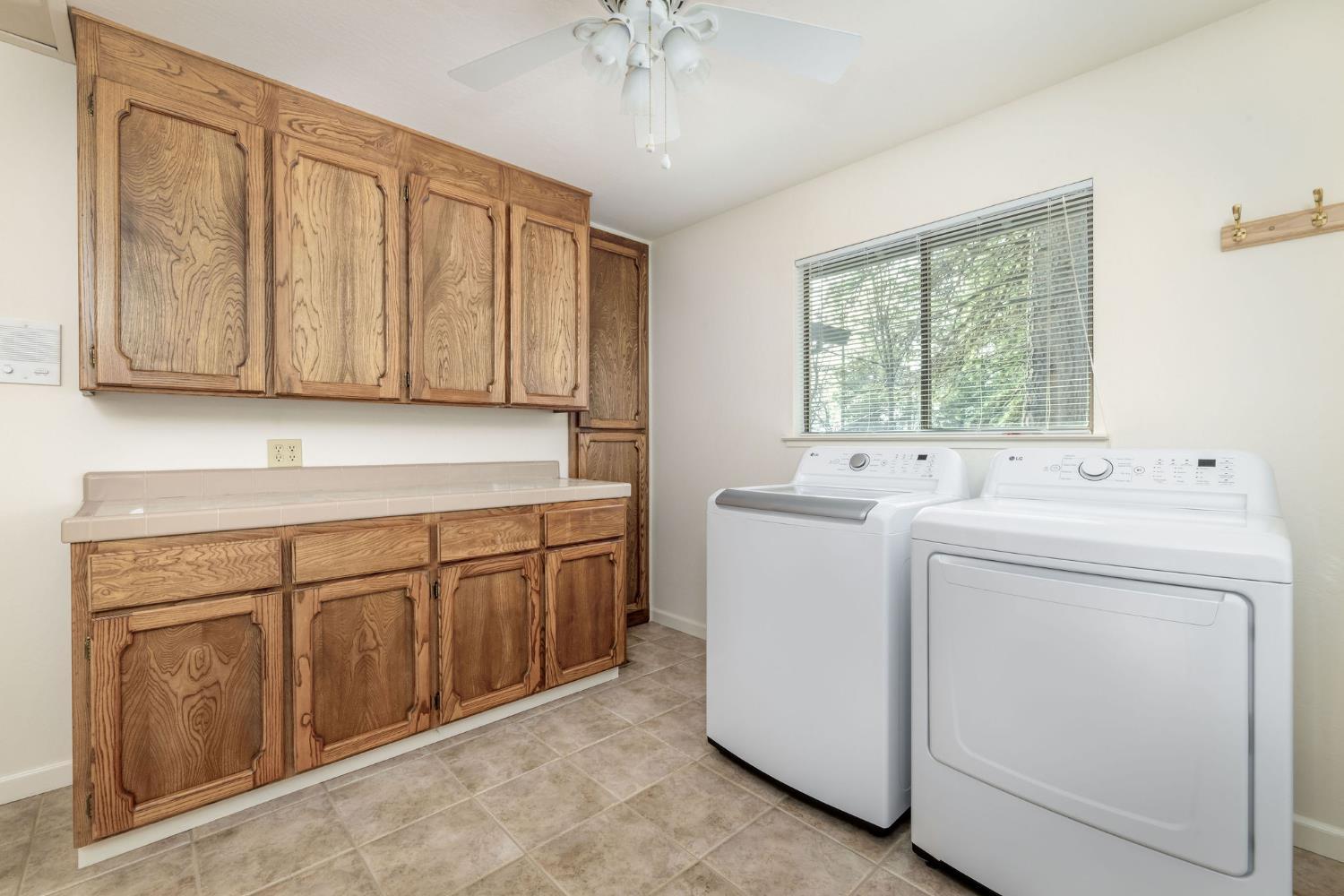 Grass Valley, California, 95949, United States, 4 Bedrooms Bedrooms, ,4 BathroomsBathrooms,Residential,For Sale,2015121