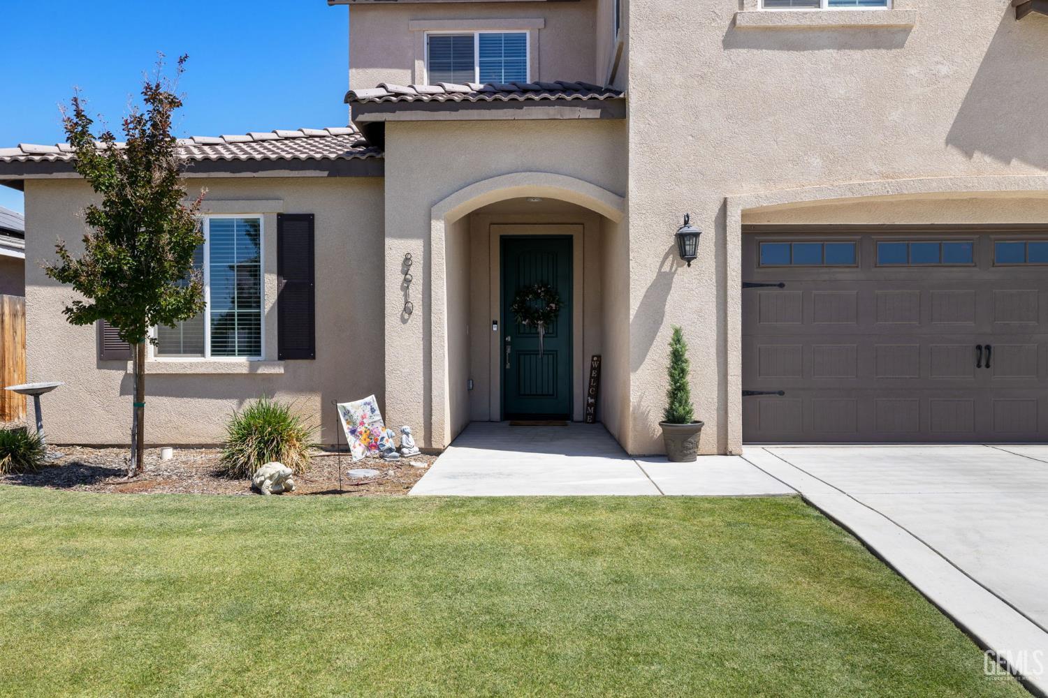 Bakersfield, California, 93314, United States, 5 Bedrooms Bedrooms, ,3 BathroomsBathrooms,Residential,For Sale,1821031