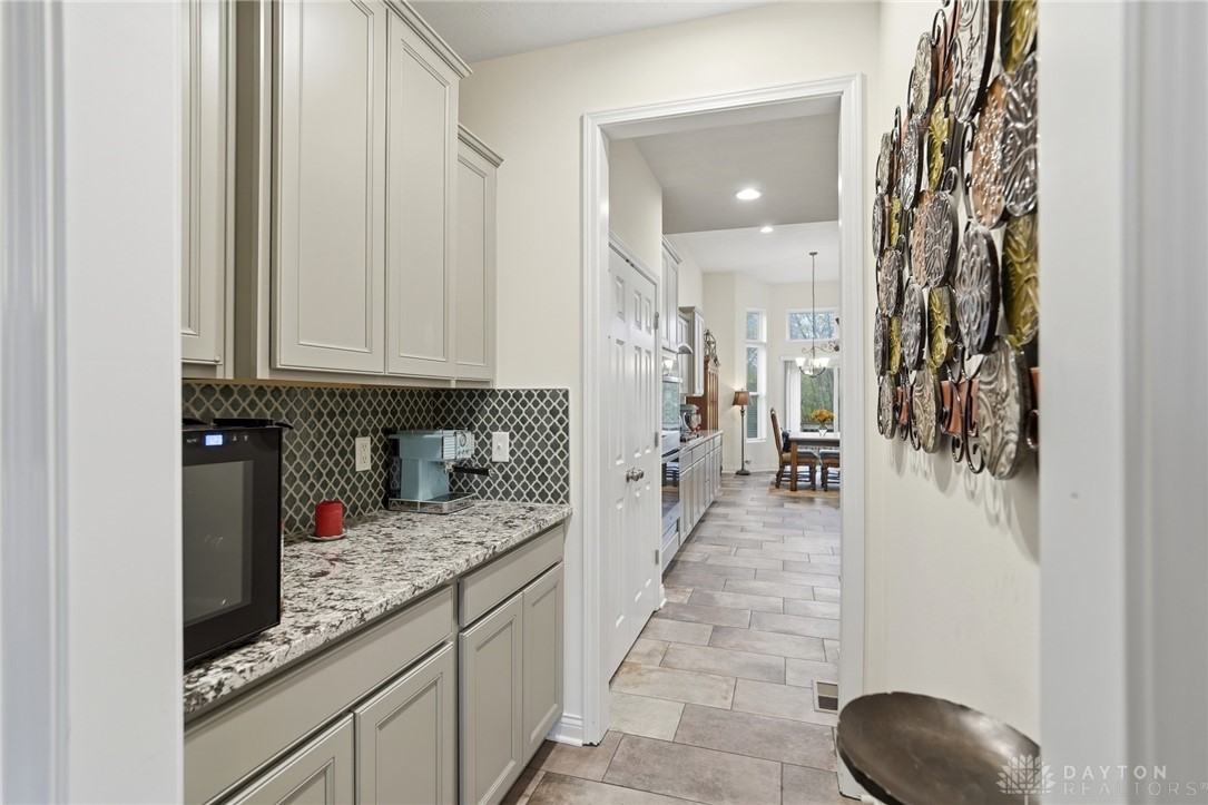 Beavercreek Twp, Ohio, 45385, United States, 3 Bedrooms Bedrooms, ,4 BathroomsBathrooms,Residential,For Sale,1991146