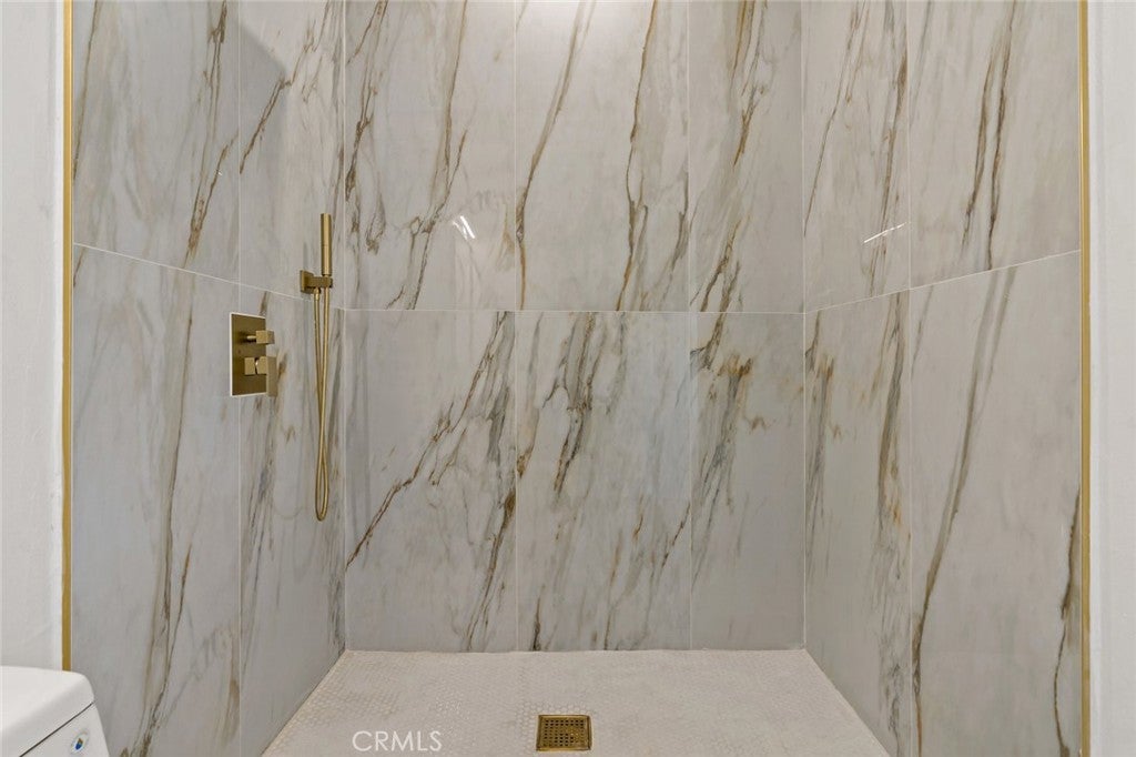 Fullerton, California, 92833, United States, 6 Bedrooms Bedrooms, ,4 BathroomsBathrooms,Residential,For Sale,1979244