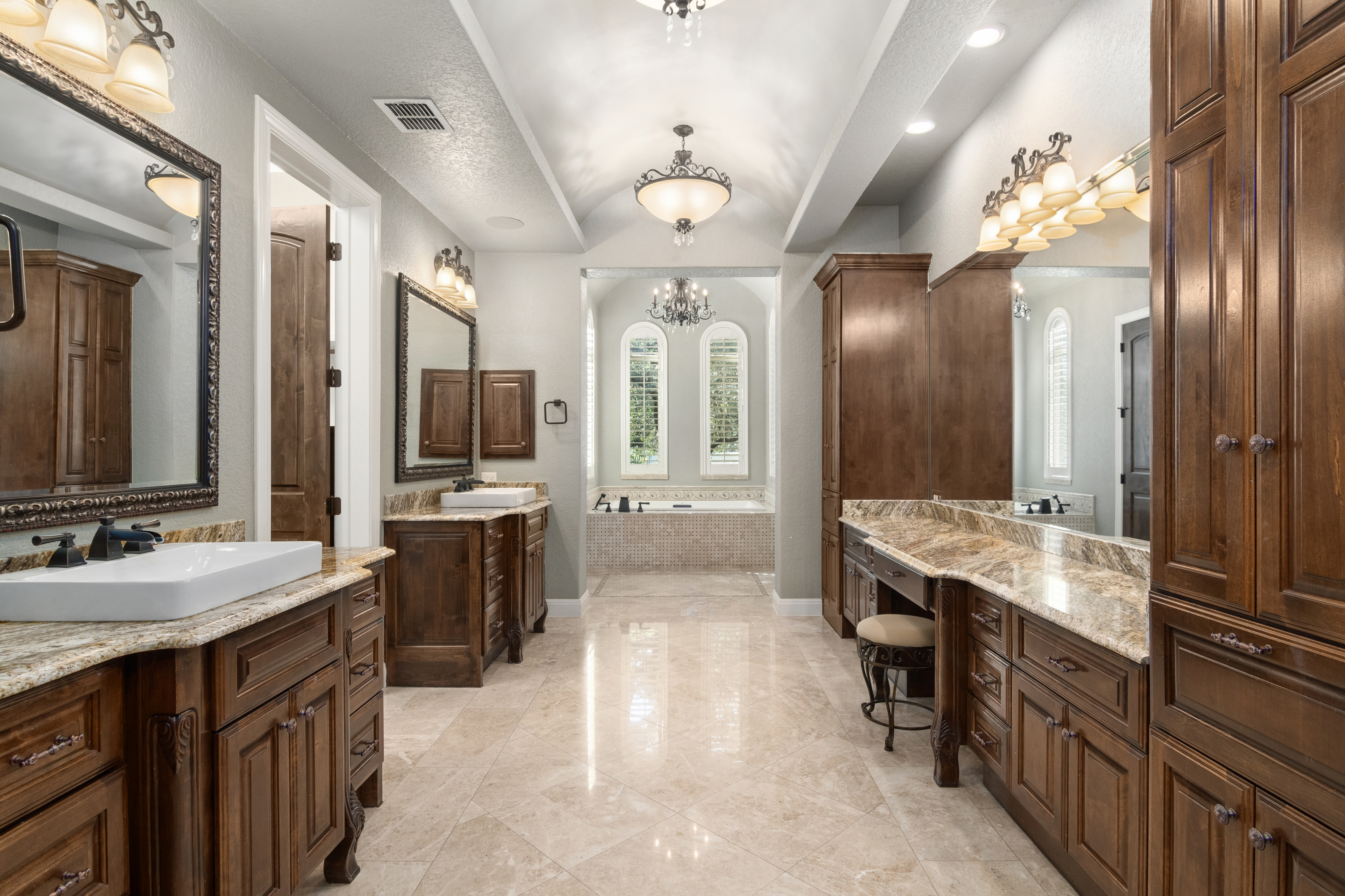  Elegant Single-Level Living in Huntington at Shavano Park - 物件實景