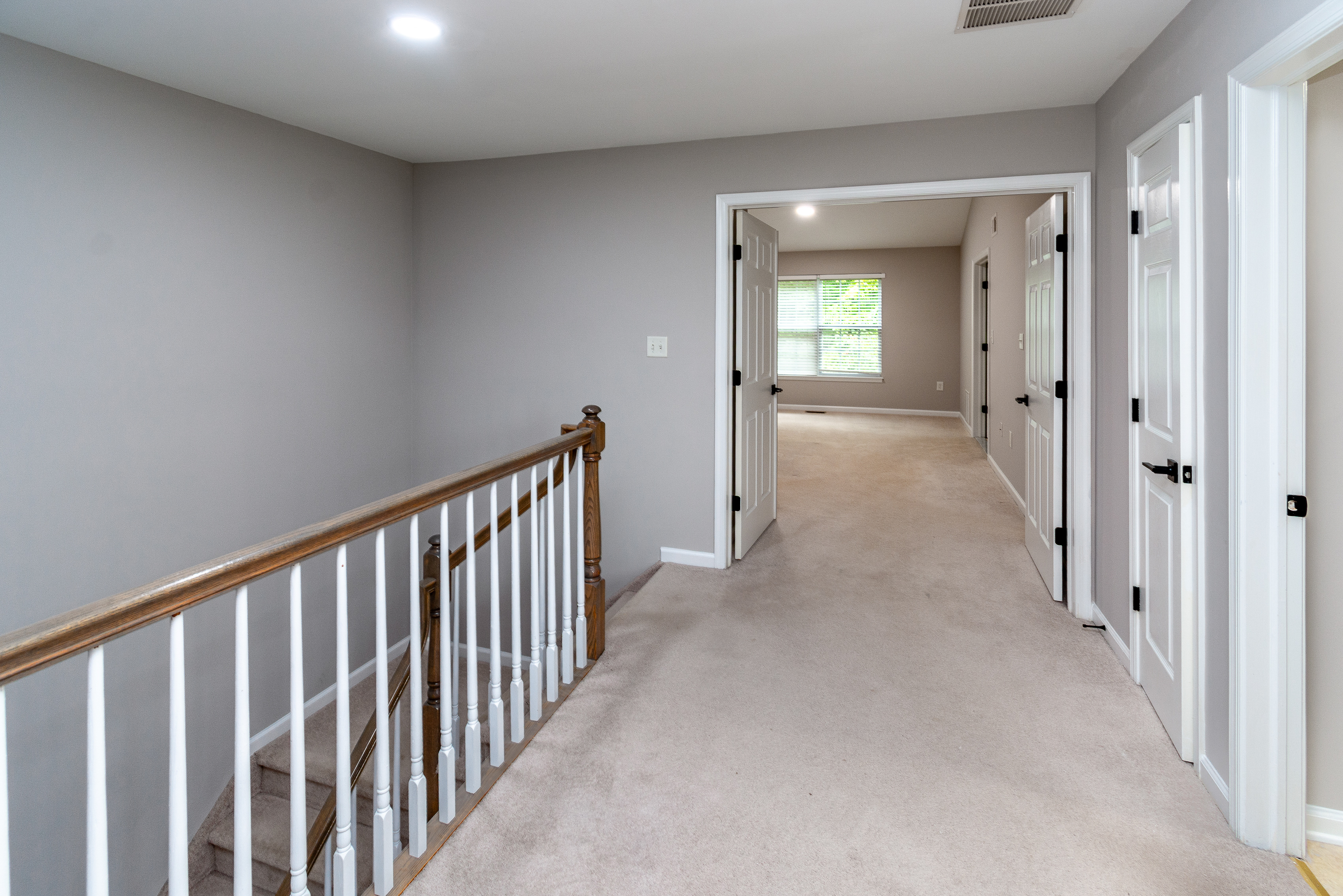  Freshly Updated in Montgomery Hills - 物件實景