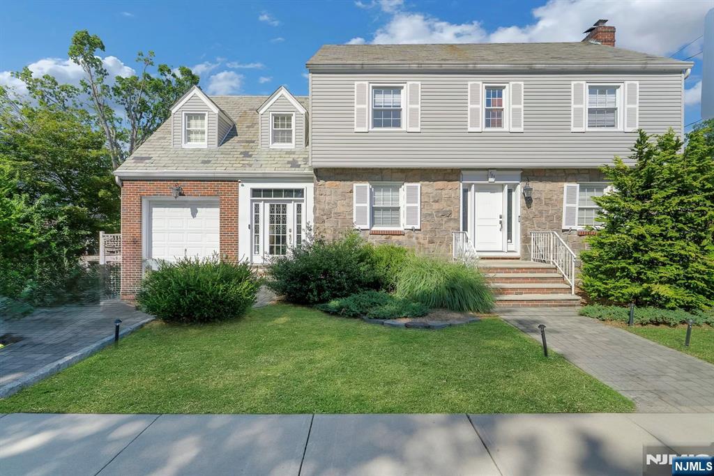 Ridgefield, New Jersey, 07657, United States, 4 Bedrooms Bedrooms, ,3 BathroomsBathrooms,Residential,For Sale,1925884