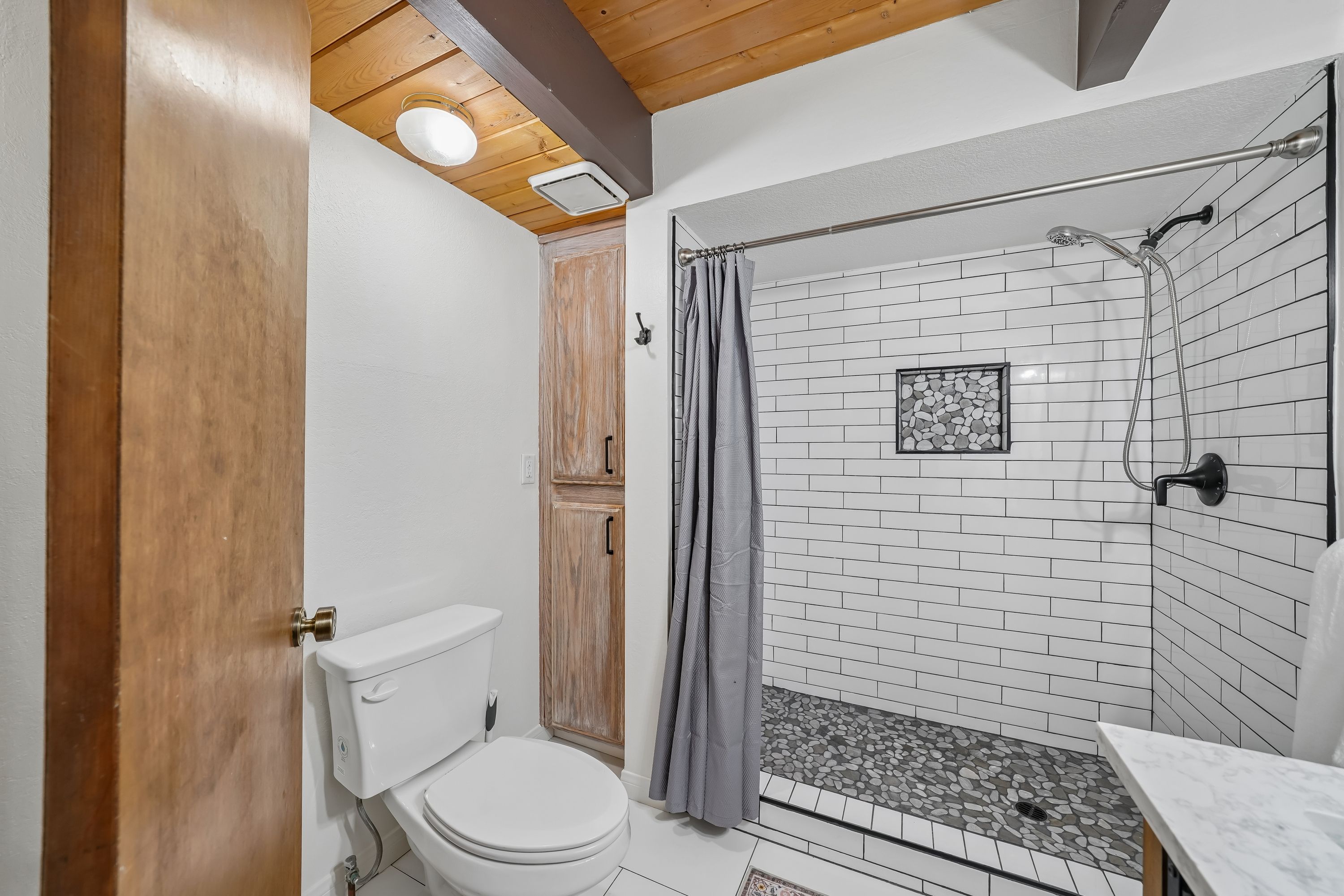 265 Eagle Drive, Big Bear Lake, CA 92315 - 物件實景