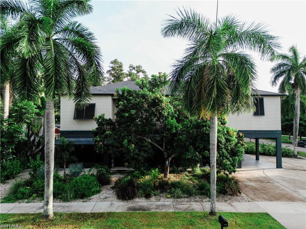 Fort Myers, Florida, 33901, United States, 5 Bedrooms Bedrooms, ,4 BathroomsBathrooms,Residential,For Sale,1687446