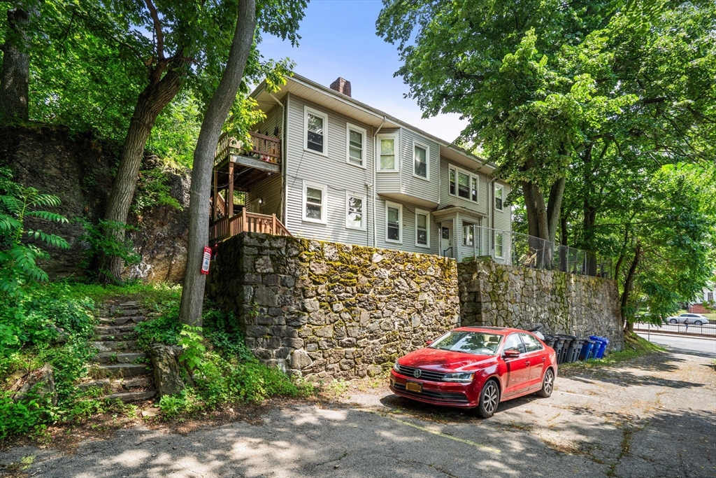 Boston, Massachusetts, 02135, United States, 14 Bedrooms Bedrooms, ,6 BathroomsBathrooms,Residential,For Sale,1898785