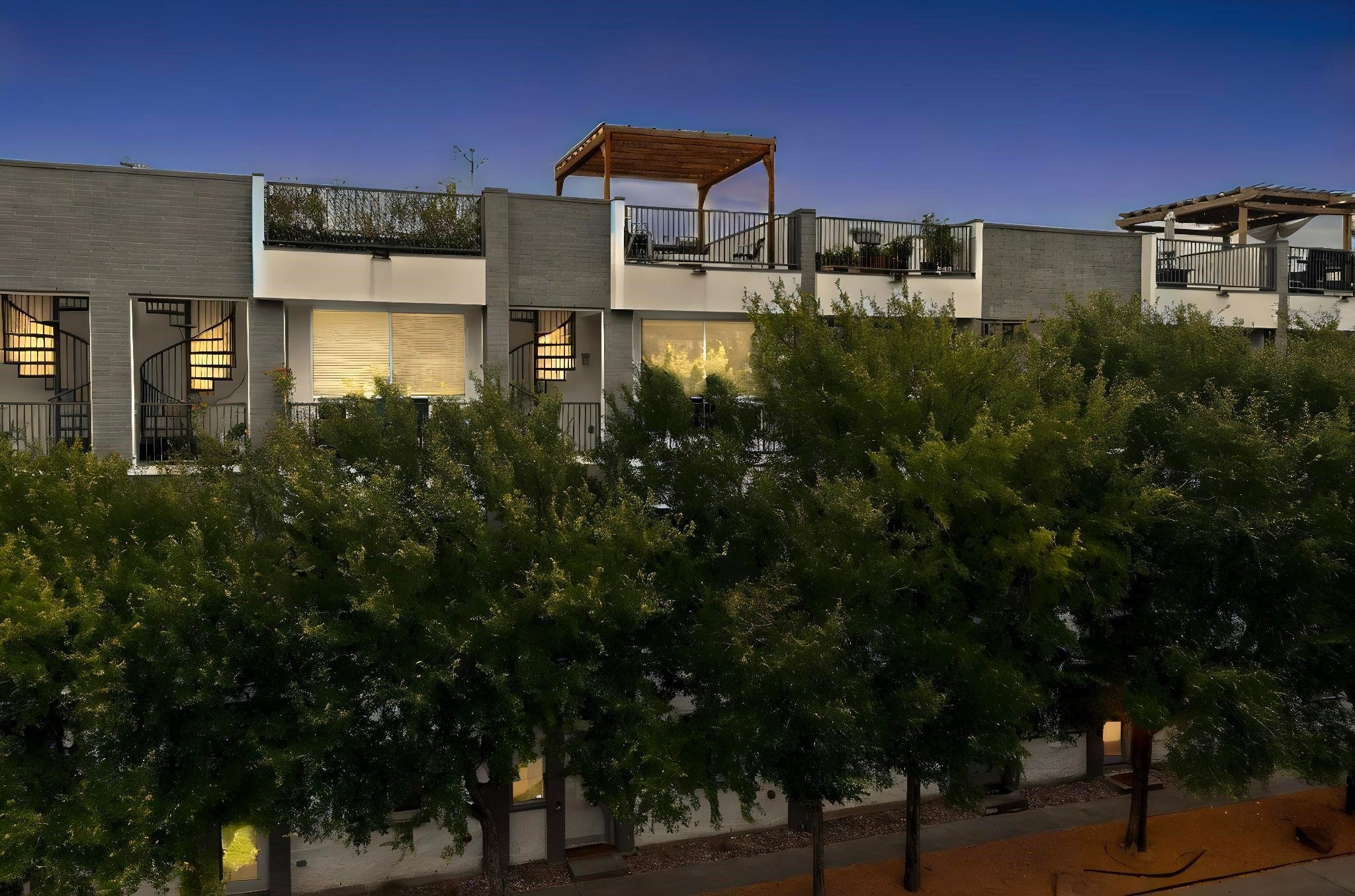 Dallas, Texas, 75204, United States, 3 Bedrooms Bedrooms, ,3 BathroomsBathrooms,Residential,For Sale,1977782