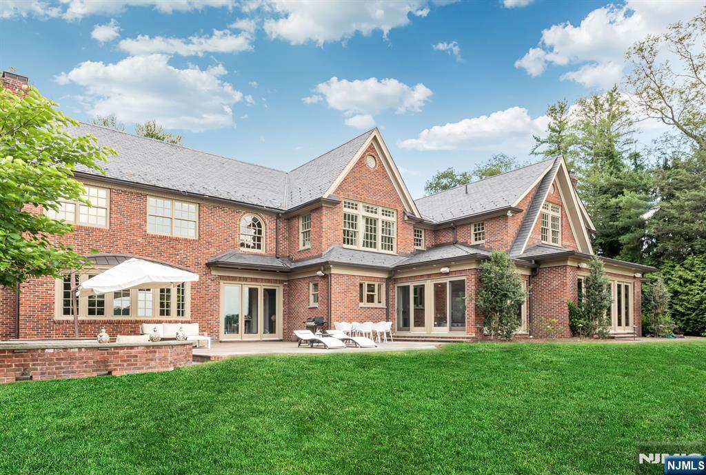 Franklin Lakes, New Jersey, 07417, United States, 6 Bedrooms Bedrooms, ,7 BathroomsBathrooms,Residential,For Sale,1903757