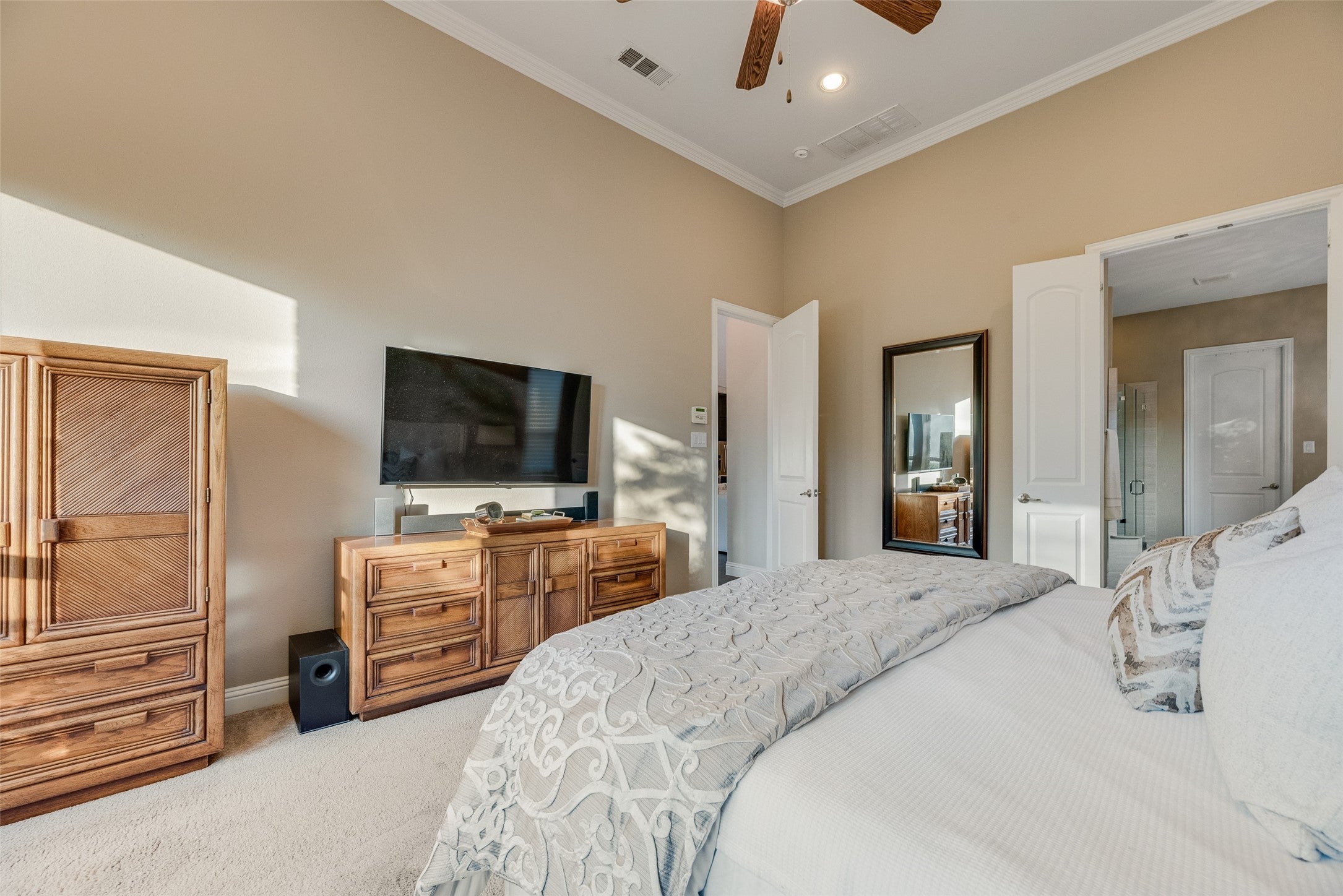 Colleyville, Texas, 76034, United States, 4 Bedrooms Bedrooms, ,5 BathroomsBathrooms,Residential,For Sale,1983129