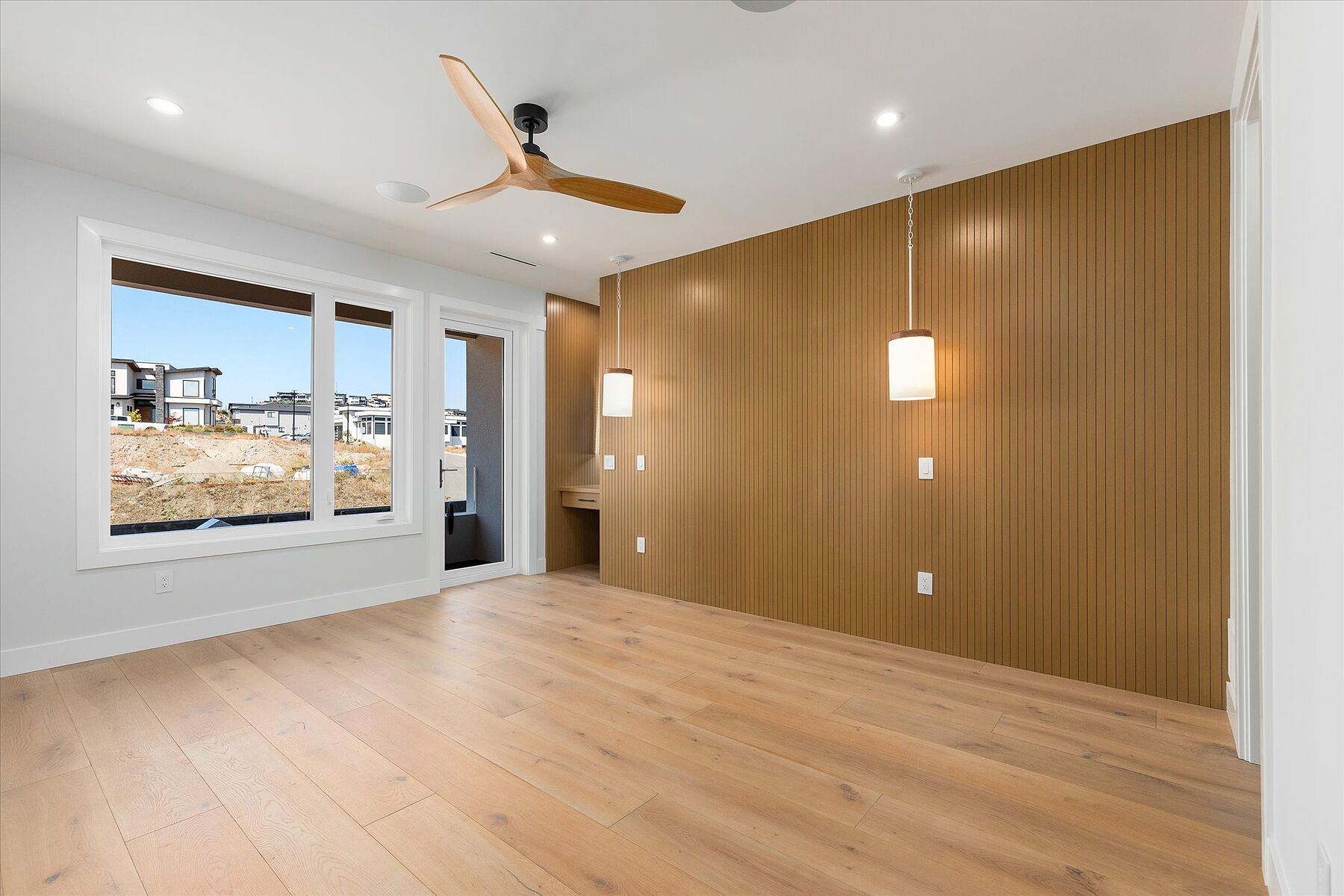  Spacious Modern Build - 物件實景
