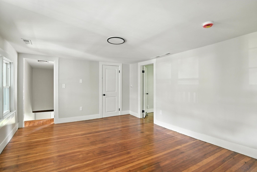 Agawam, Massachusetts, 01001, United States, 8 Bedrooms Bedrooms, ,3 BathroomsBathrooms,Residential,For Sale,1918725