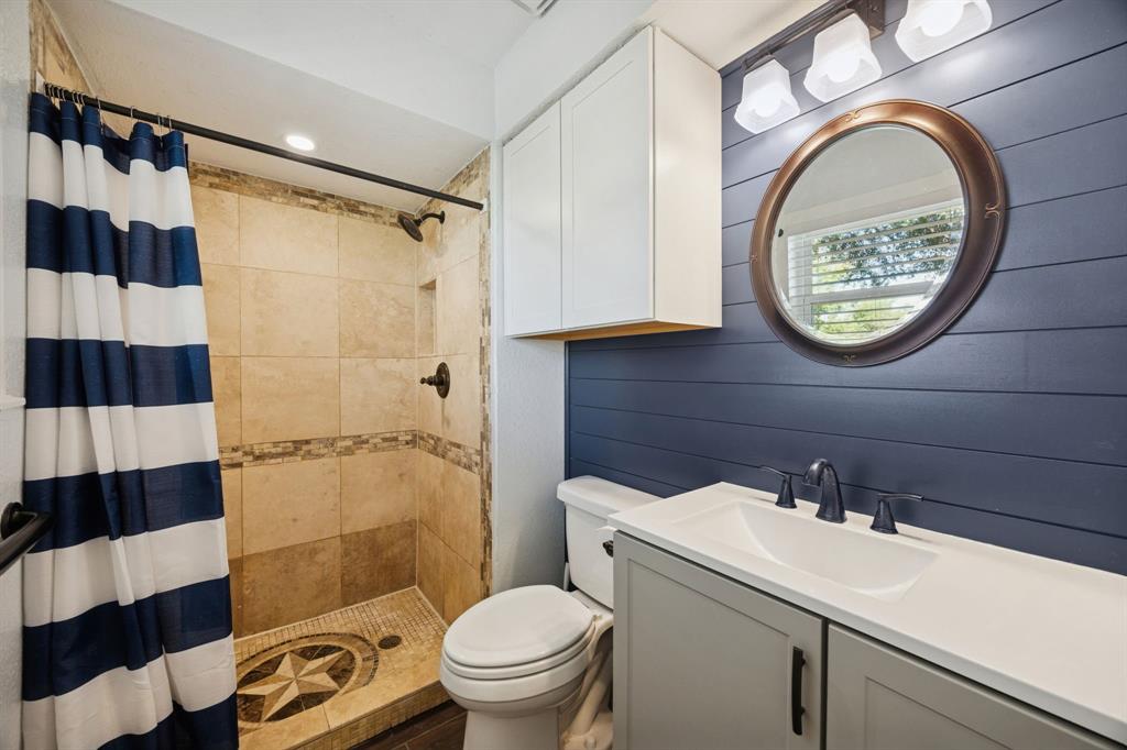 St. Paul, Texas, 75098, United States, 5 Bedrooms Bedrooms, ,3 BathroomsBathrooms,Residential,For Sale,1989242