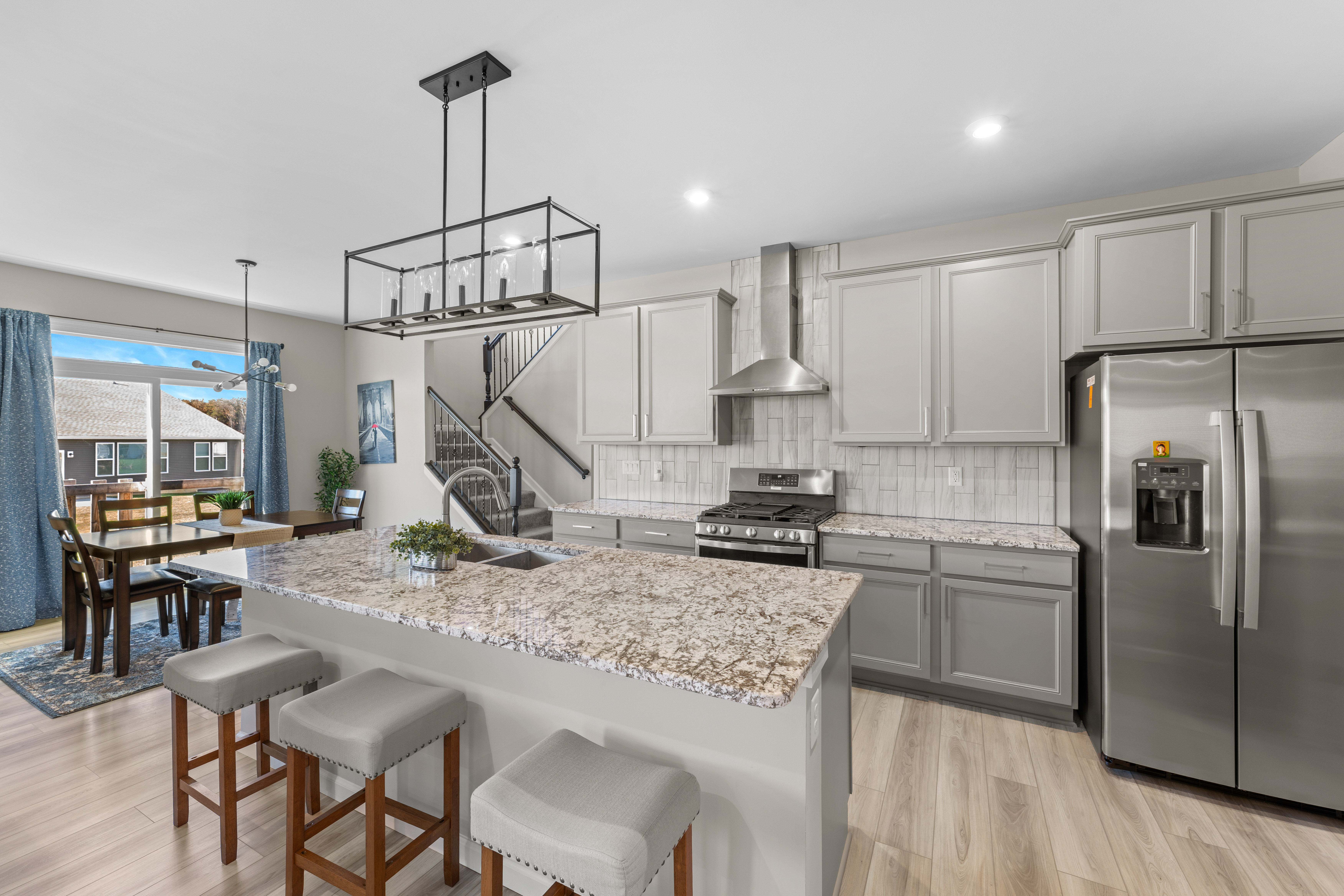  Charming Modern Home with Upgrades & Flex-Space - 物件實景