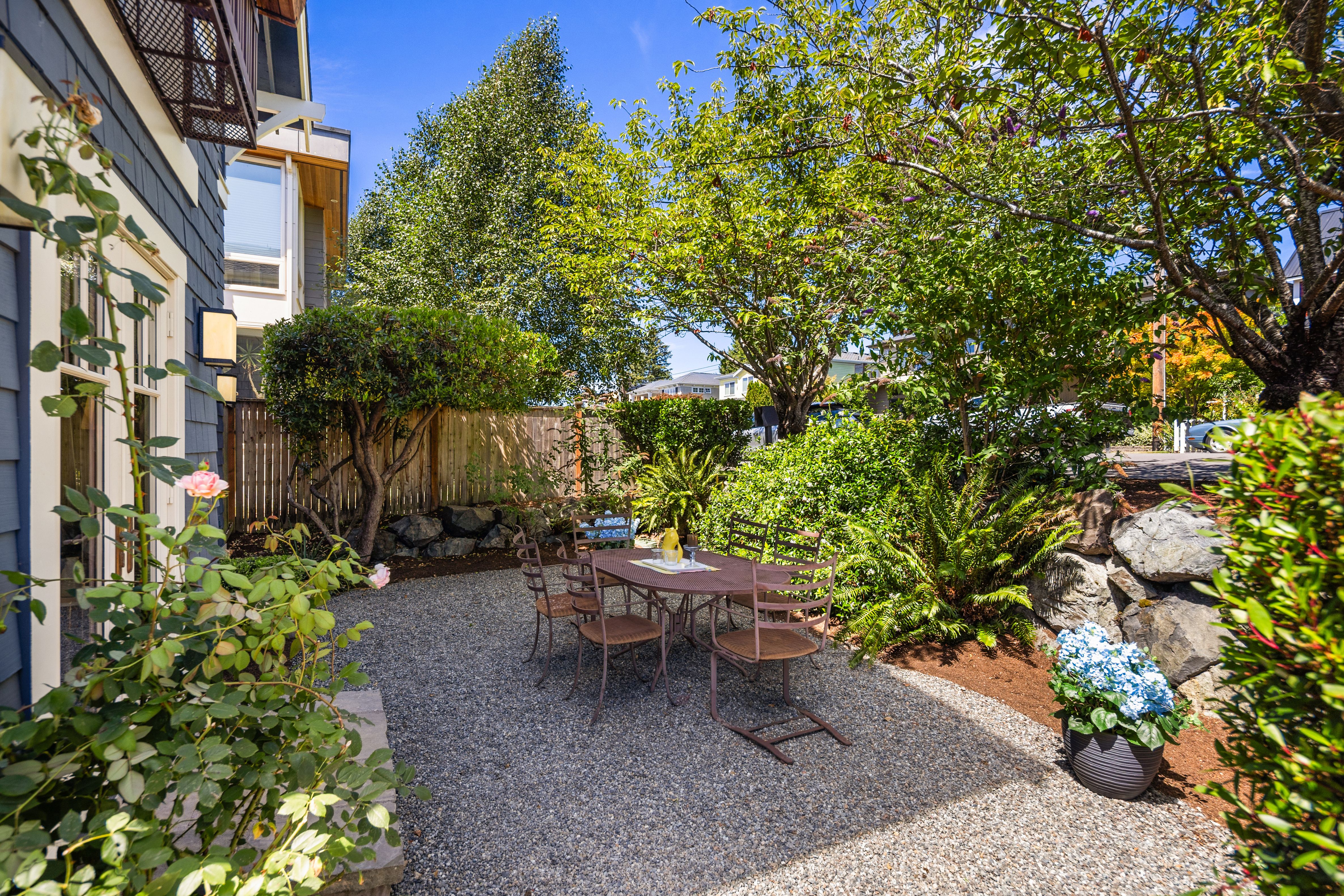  421 2nd St W, Kirkland, WA 98033 - 物件實景