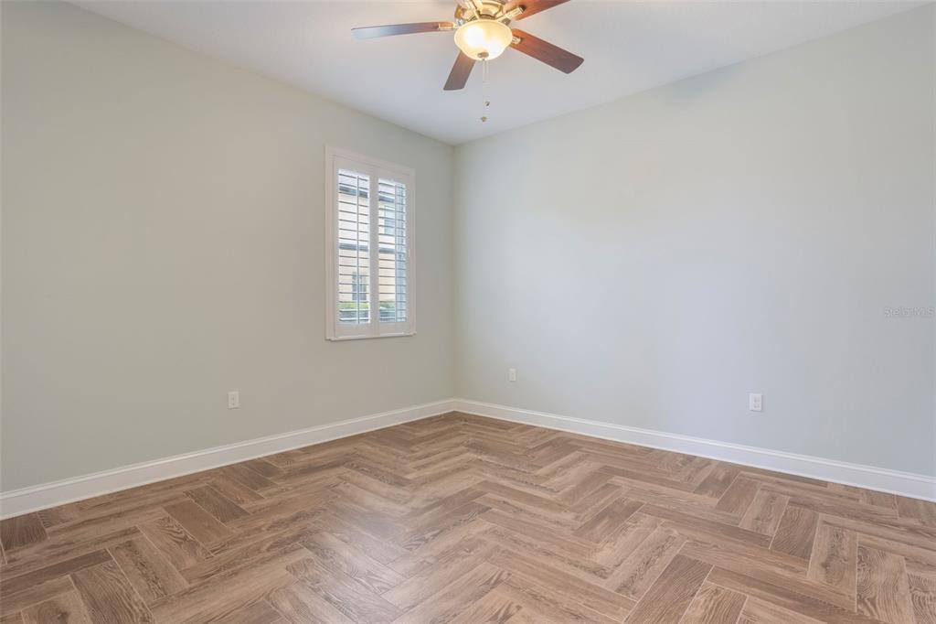 Orlando, Florida, 32820, United States, 4 Bedrooms Bedrooms, ,3 BathroomsBathrooms,Residential,For Sale,1876039