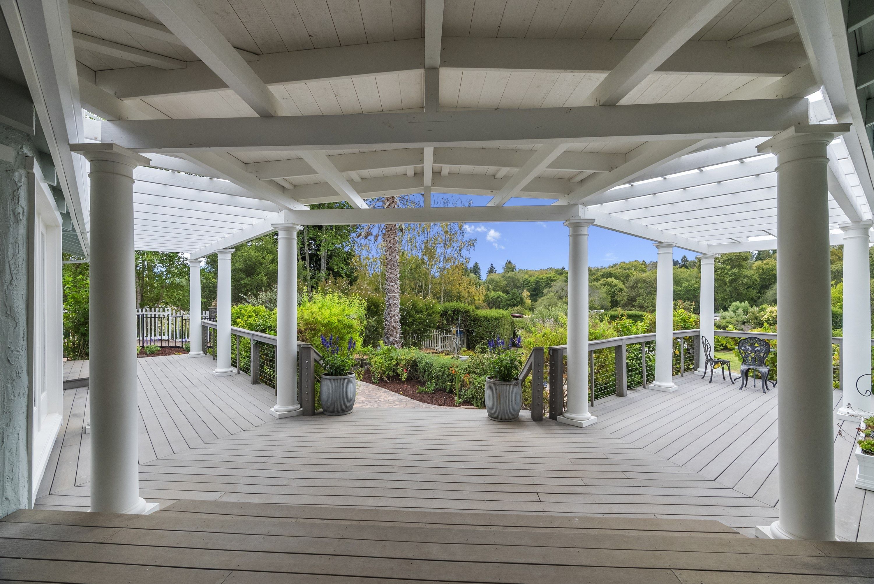  3999 Cherryvale Avenue, Soquel - 物件實景