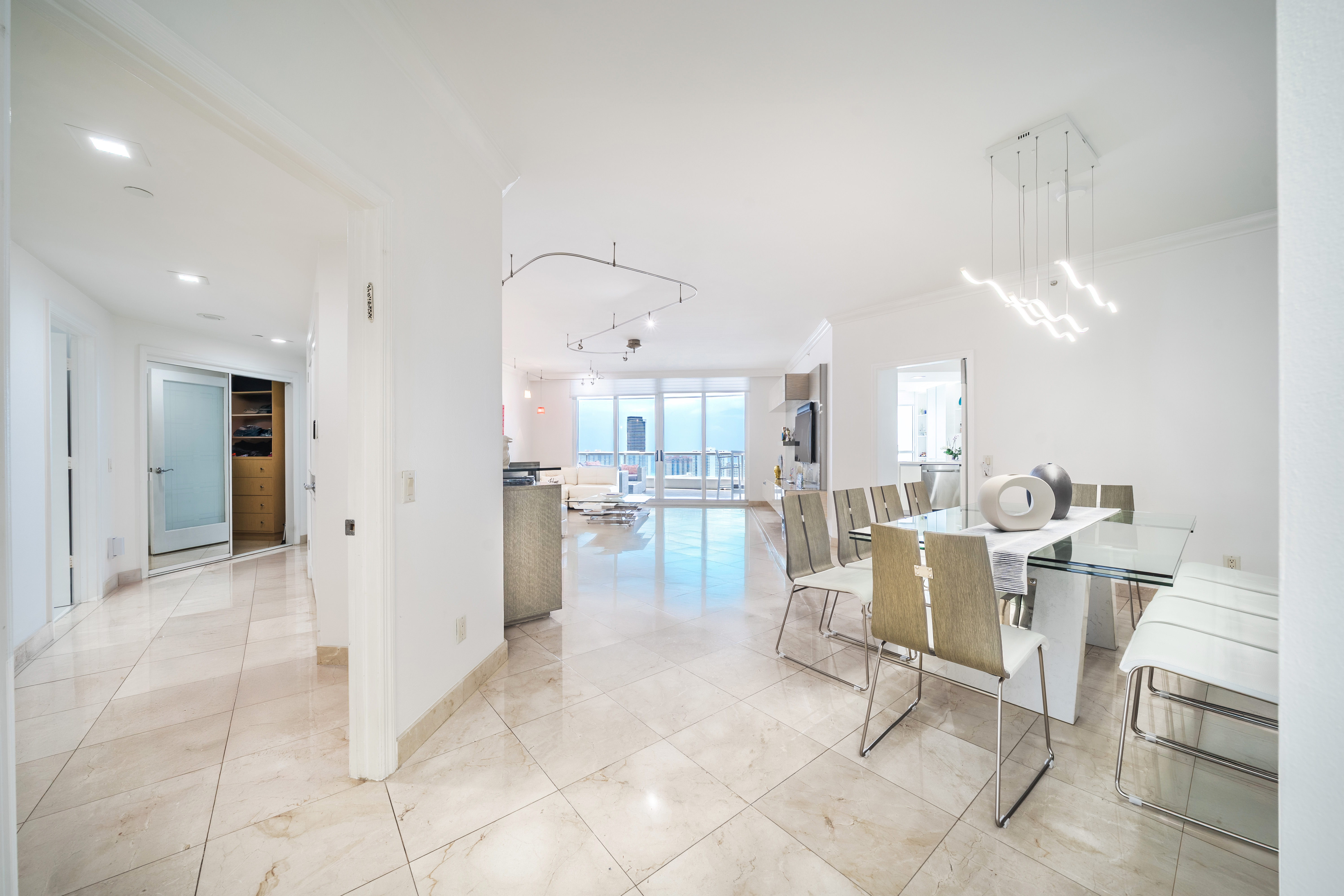  21050 Point Pl, Aventura, FL, 33180 - 物件實景