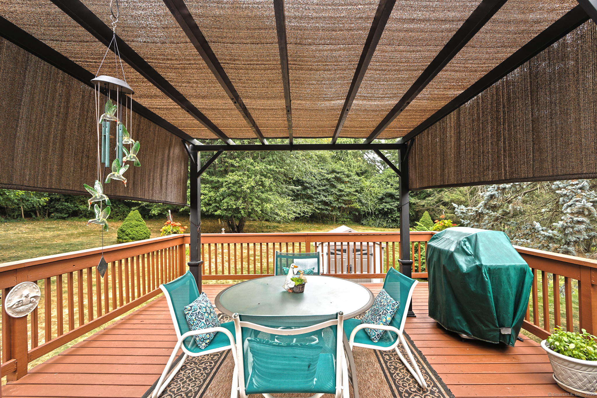 Milford, Connecticut, 06460, United States, 3 Bedrooms Bedrooms, ,3 BathroomsBathrooms,Residential,For Sale,1933259