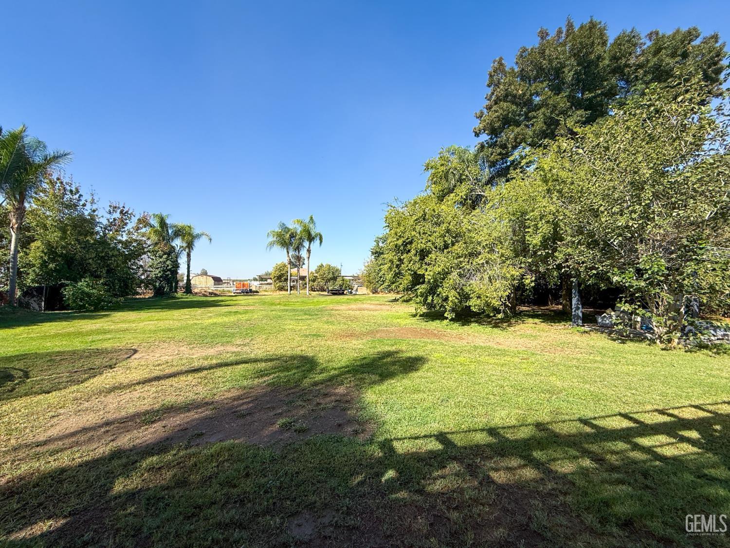 Bakersfield, California, 93314, United States, 3 Bedrooms Bedrooms, ,2 BathroomsBathrooms,Residential,For Sale,1966824