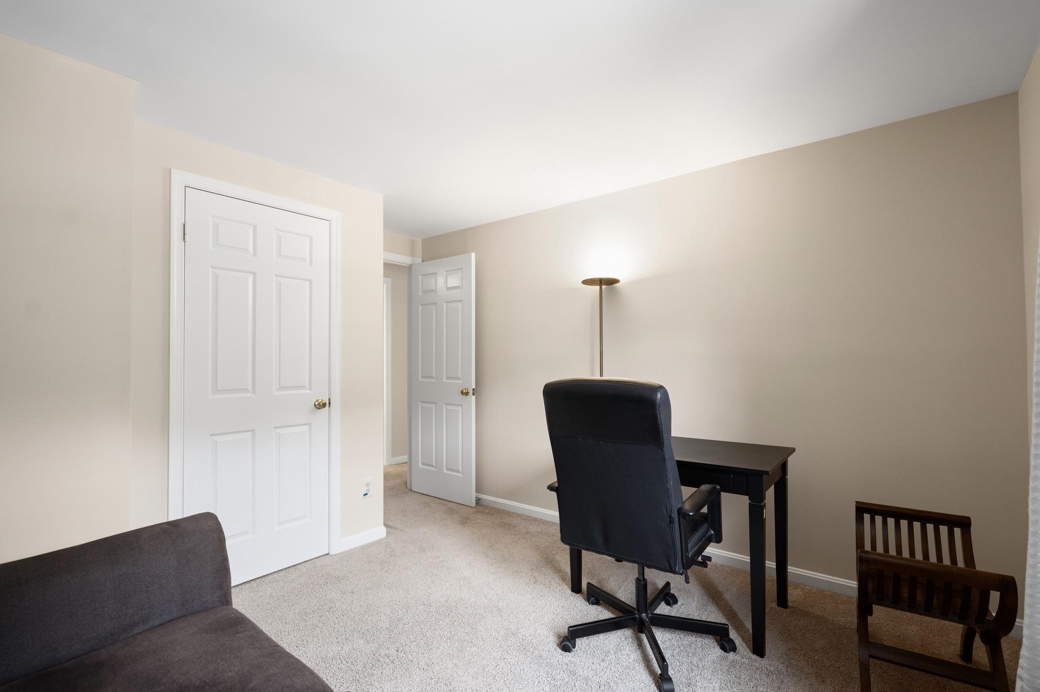  8943 Park Forest Drive, Springfield, VA, 22152 - 物件實景