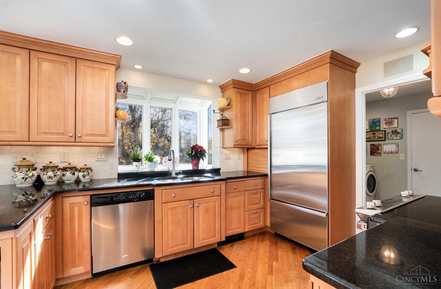 Blue Ash, Ohio, 45241, United States, 3 Bedrooms Bedrooms, ,3 BathroomsBathrooms,Residential,For Sale,2003391