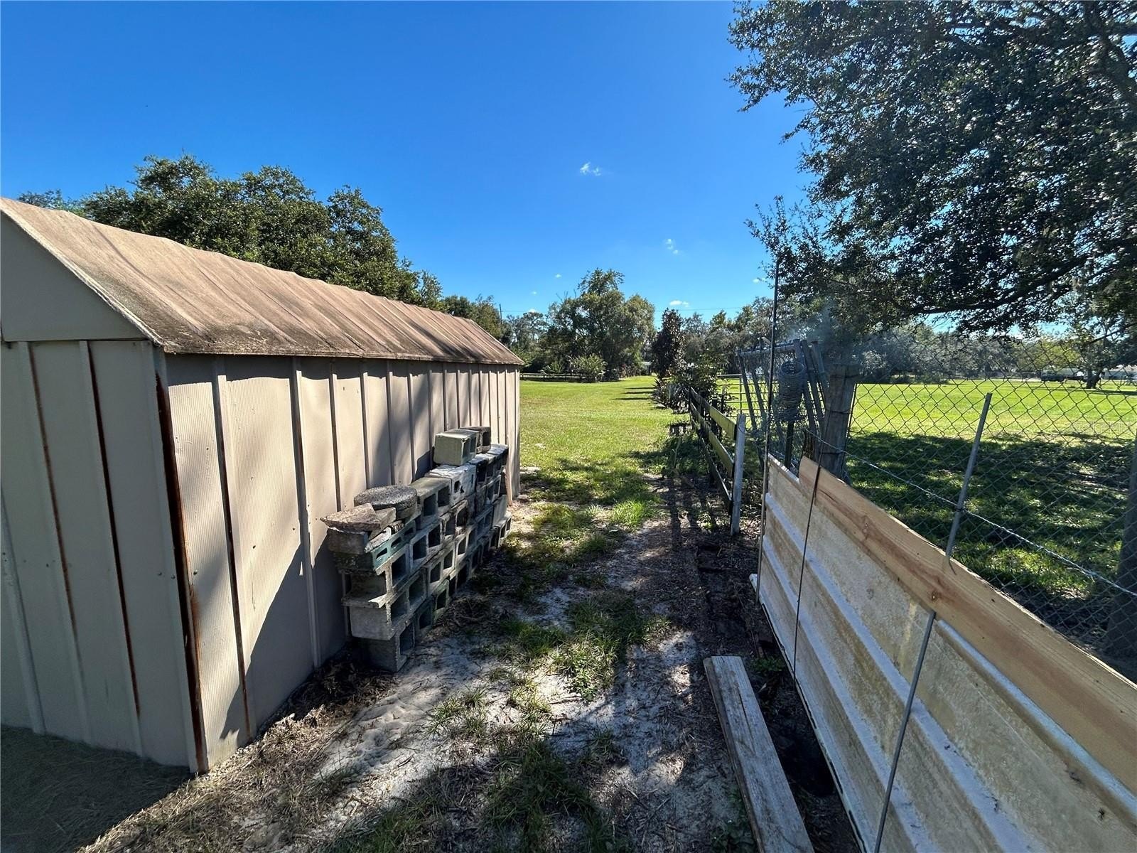 POLK CITY, Florida, 33868, United States, 5 Bedrooms Bedrooms, ,3 BathroomsBathrooms,Residential,For Sale,1984061