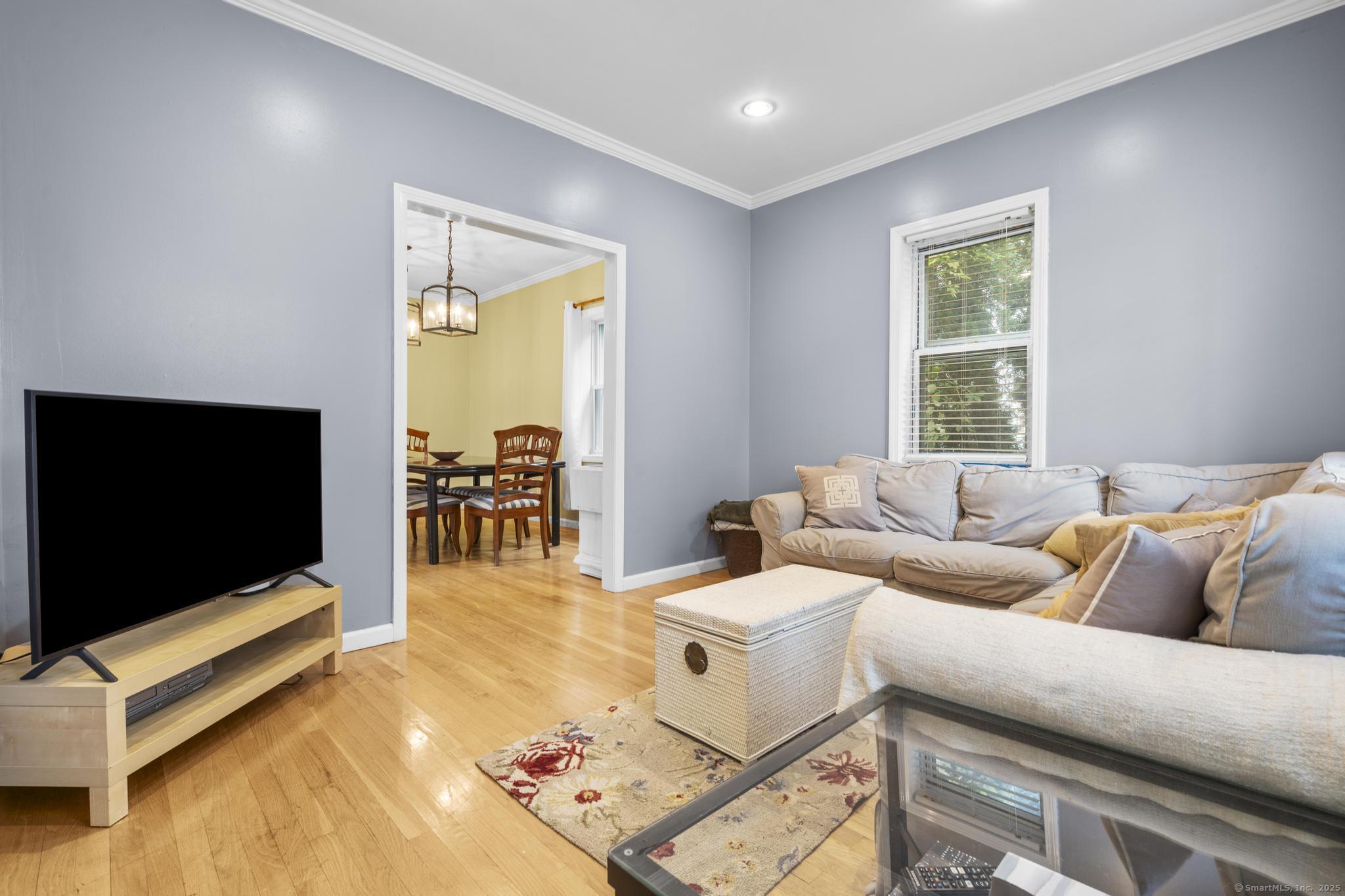 Fairfield, Connecticut, 06825, United States, 3 Bedrooms Bedrooms, ,2 BathroomsBathrooms,Residential,For Sale,1990331