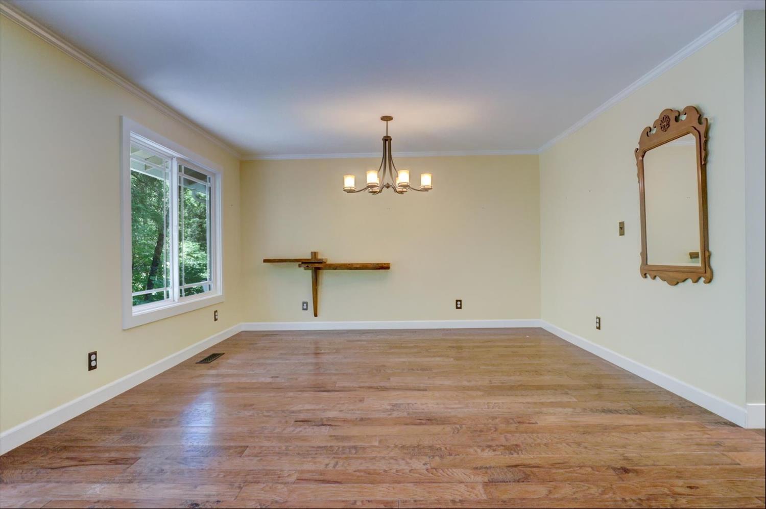 Nevada City, California, 95959, United States, 4 Bedrooms Bedrooms, ,4 BathroomsBathrooms,Residential,For Sale,1921585