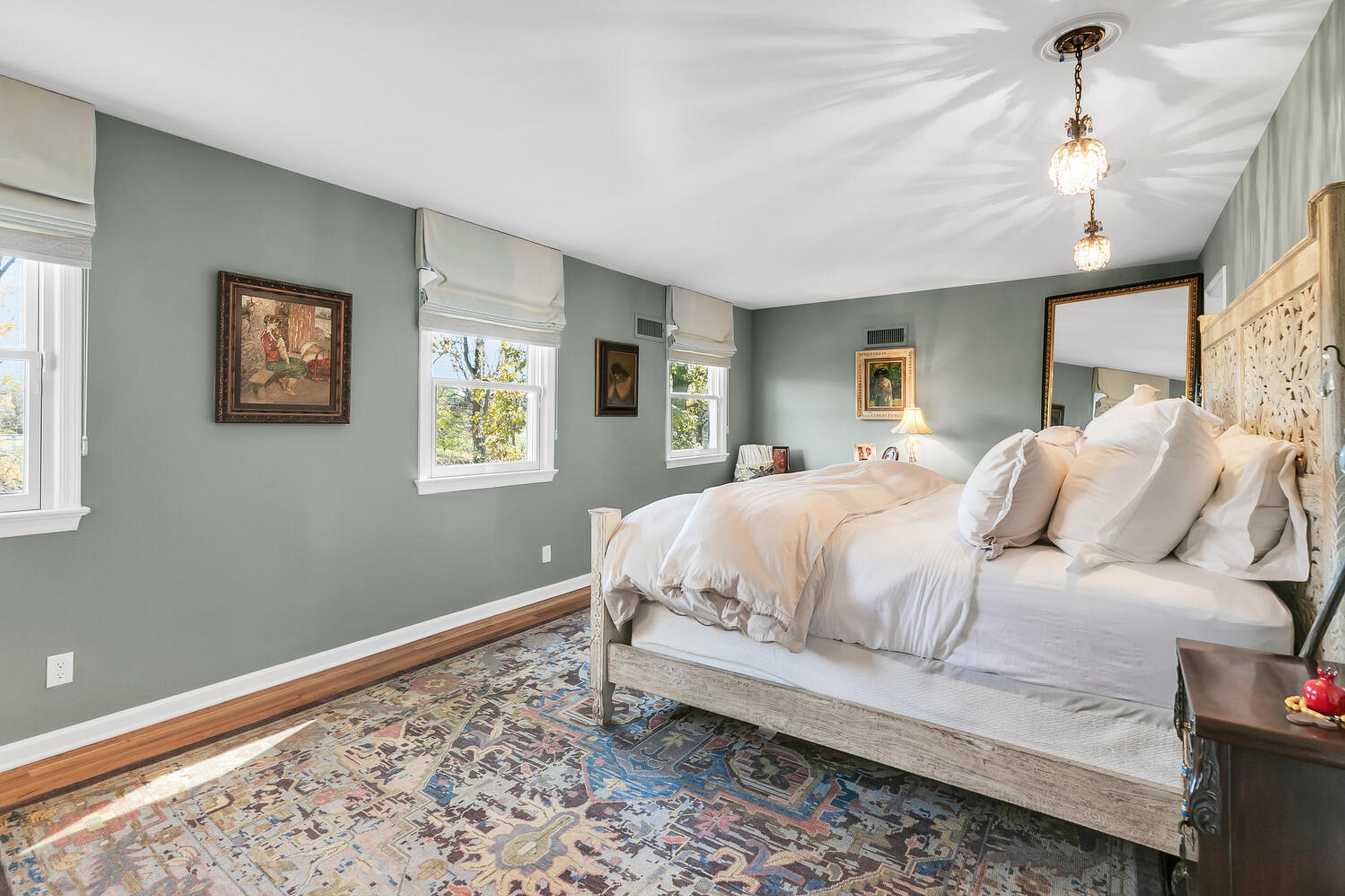  16 Mulberry Lane - 物件實景