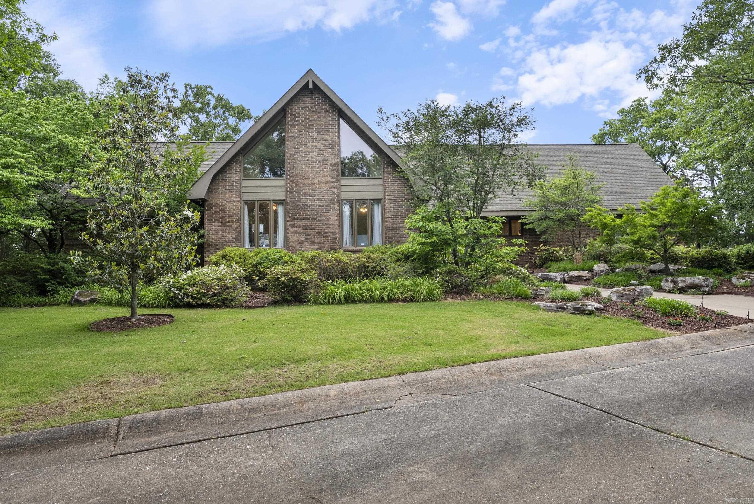 1360 stanley russ RD, Conway, Arkansas, 72034, United States, 5 Bedrooms Bedrooms, ,5 BathroomsBathrooms,Residential,For Sale,1360 stanley russ RD,1629163