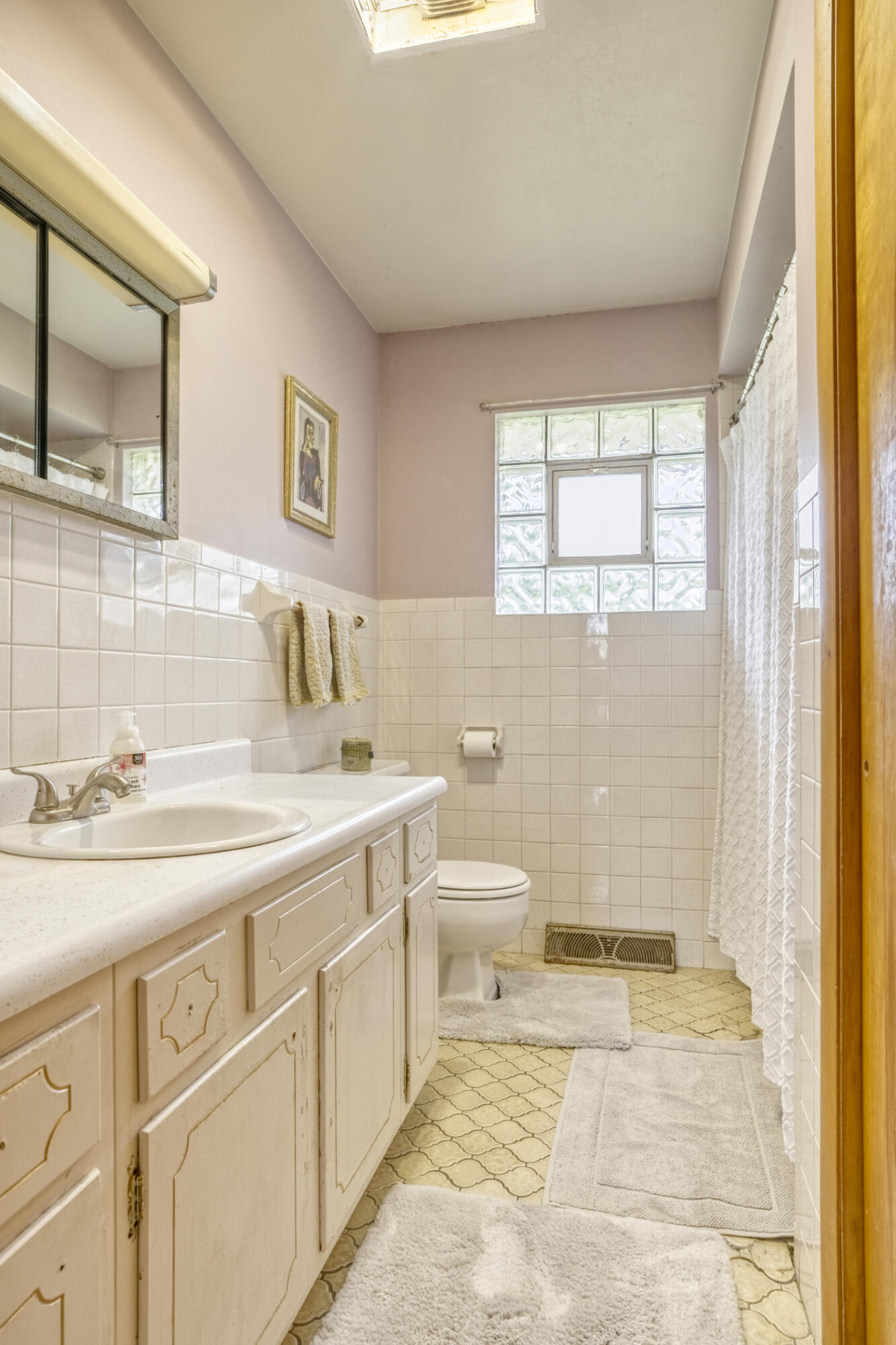 Crown Point, Indiana, 46307, United States, 5 Bedrooms Bedrooms, ,3 BathroomsBathrooms,Residential,For Sale,1928021