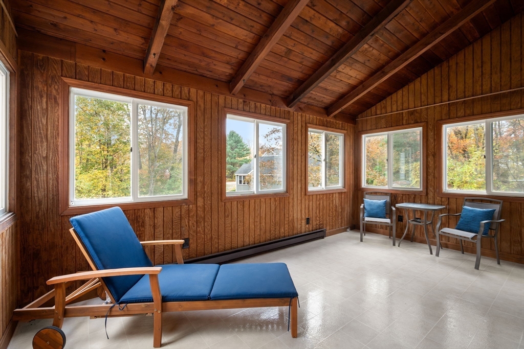 Marlborough, Massachusetts, 01752, United States, 4 Bedrooms Bedrooms, ,Residential,For Sale,1987097