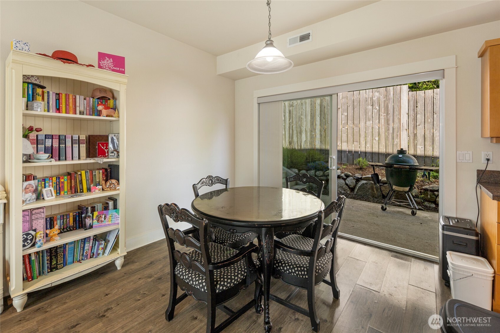 Friday Harbor, Washington, 98250, United States, 2 Bedrooms Bedrooms, ,3 BathroomsBathrooms,Residential,For Sale,1818388