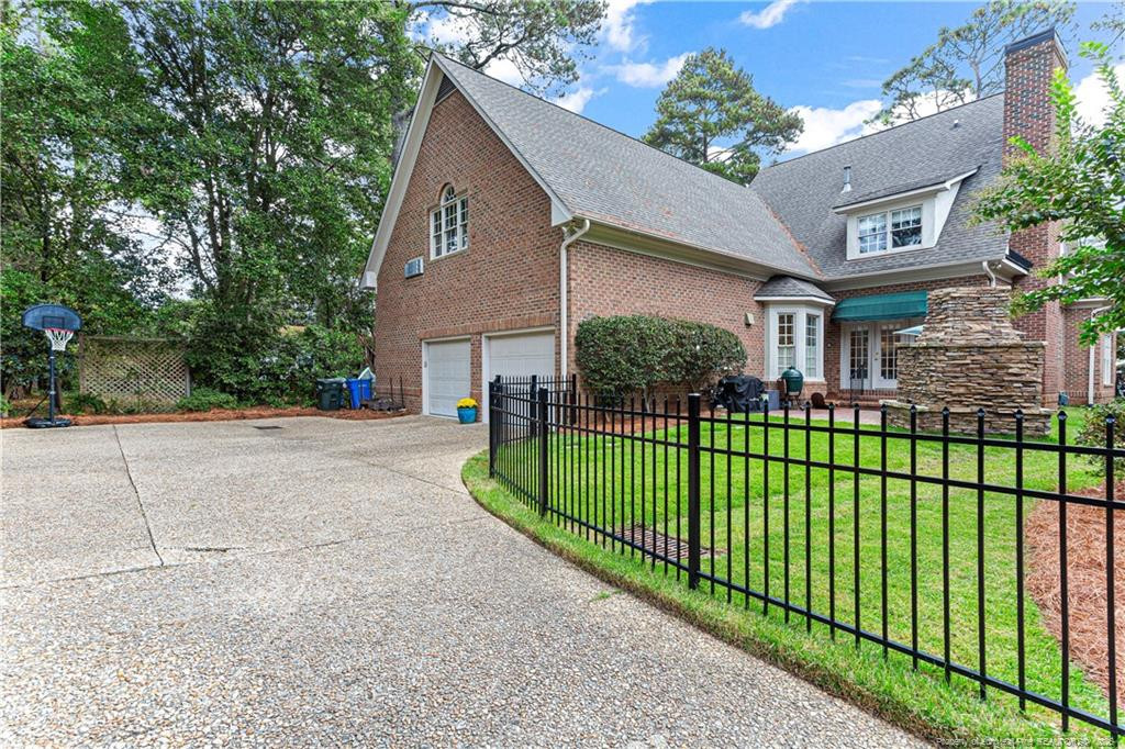 Fayetteville, North Carolina, 28305, United States, 3 Bedrooms Bedrooms, ,6 BathroomsBathrooms,Residential,For Sale,1986476