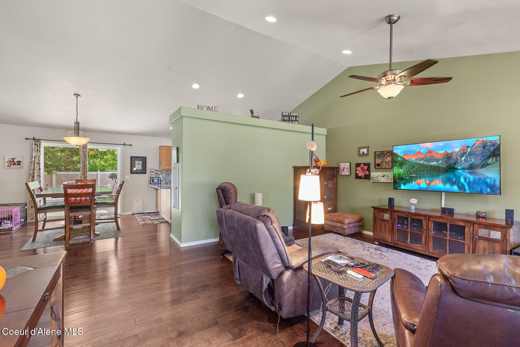 Hayden, Idaho, 83835, United States, 3 Bedrooms Bedrooms, ,2 BathroomsBathrooms,Residential,For Sale,1976202