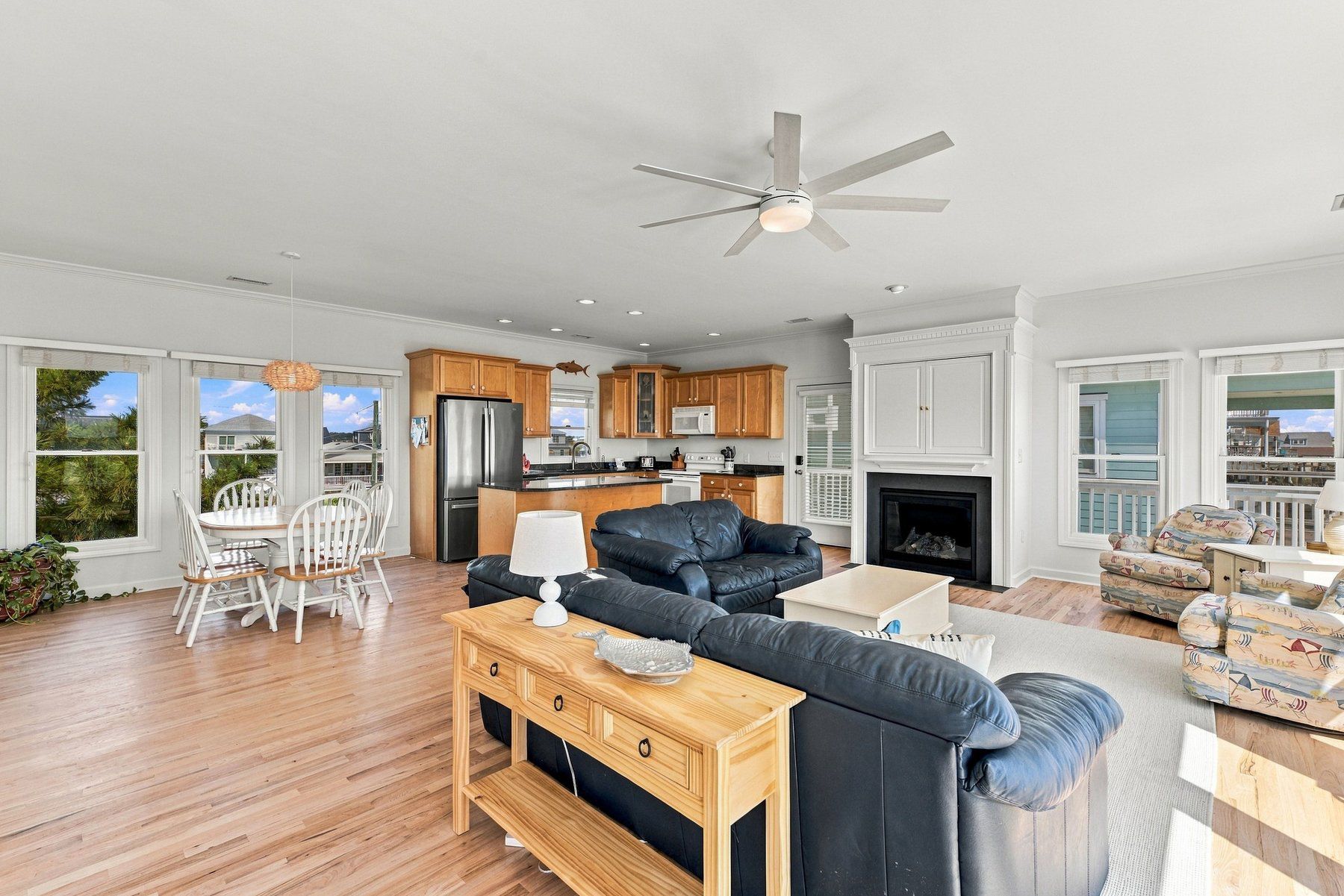  1604 Ocean Boulevard, Topsail Beach, NC 28445 - 物件實景