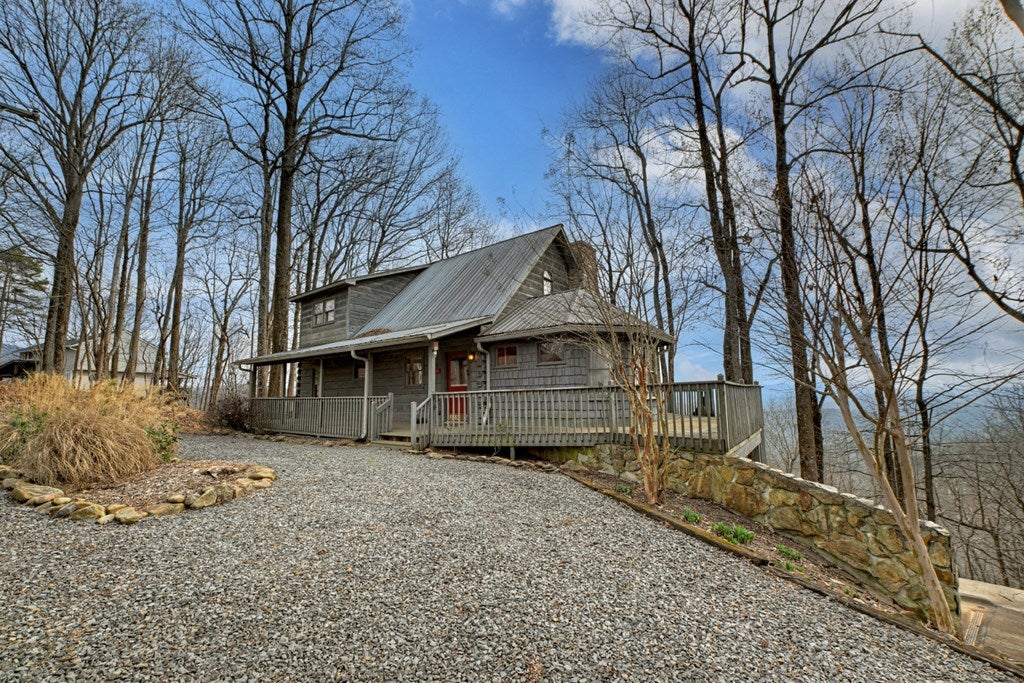 Ellijay, Georgia, 30536, United States, 3 Bedrooms Bedrooms, ,3 BathroomsBathrooms,Residential,For Sale,2009787