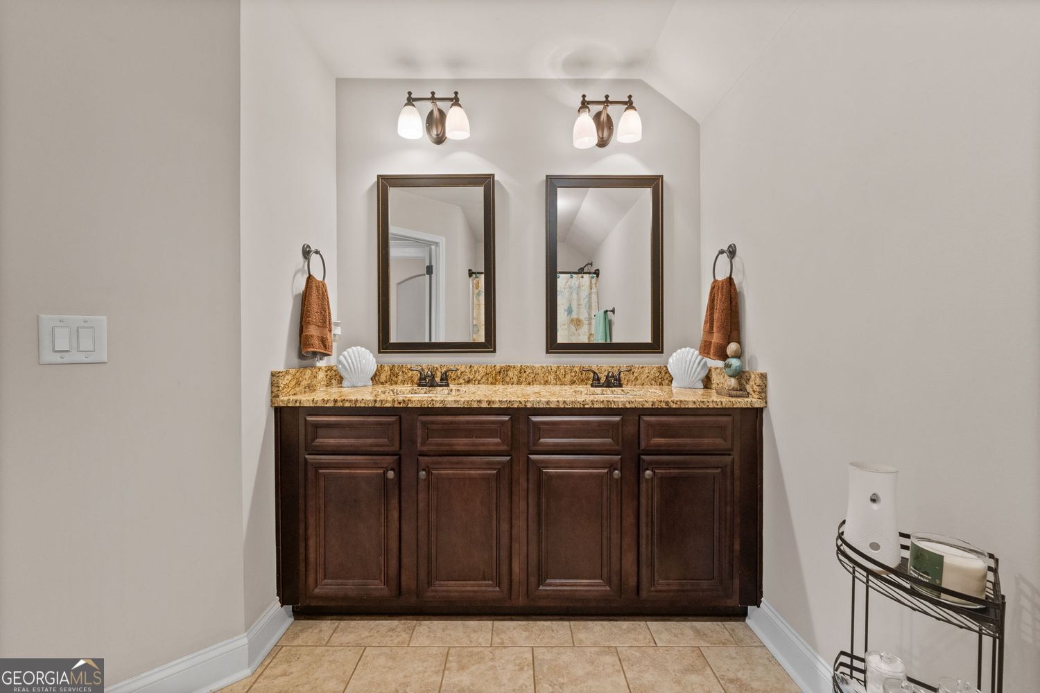 McDonough, Georgia, 30252, United States, 5 Bedrooms Bedrooms, ,3 BathroomsBathrooms,Residential,For Sale,1919082