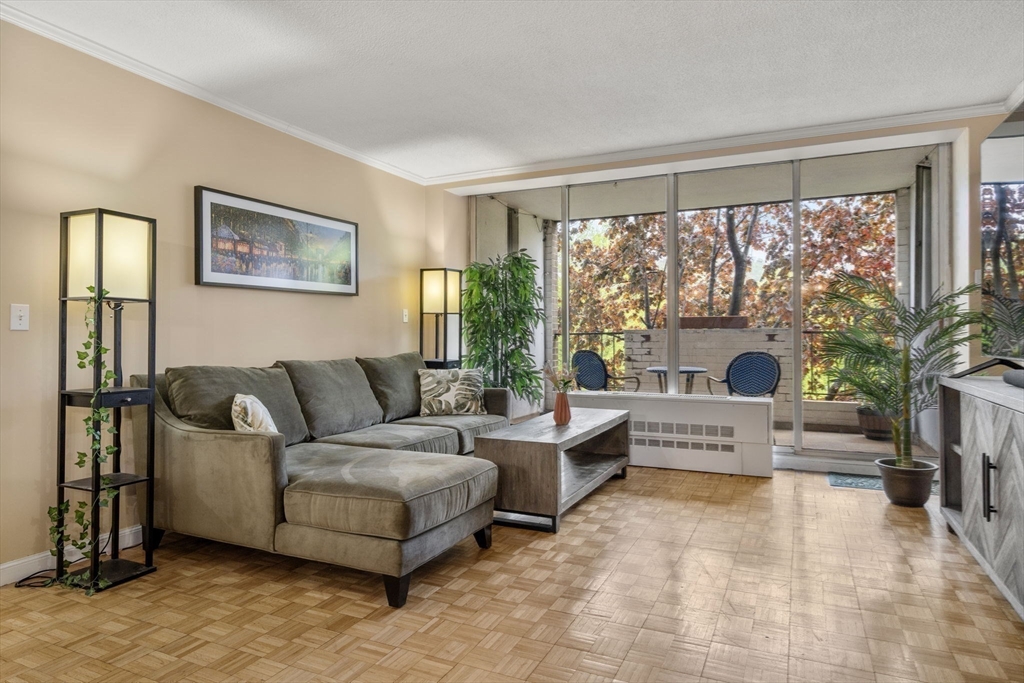 Brookline, Massachusetts, 02445, United States, 2 Bedrooms Bedrooms, ,2 BathroomsBathrooms,Residential,For Sale,1806291